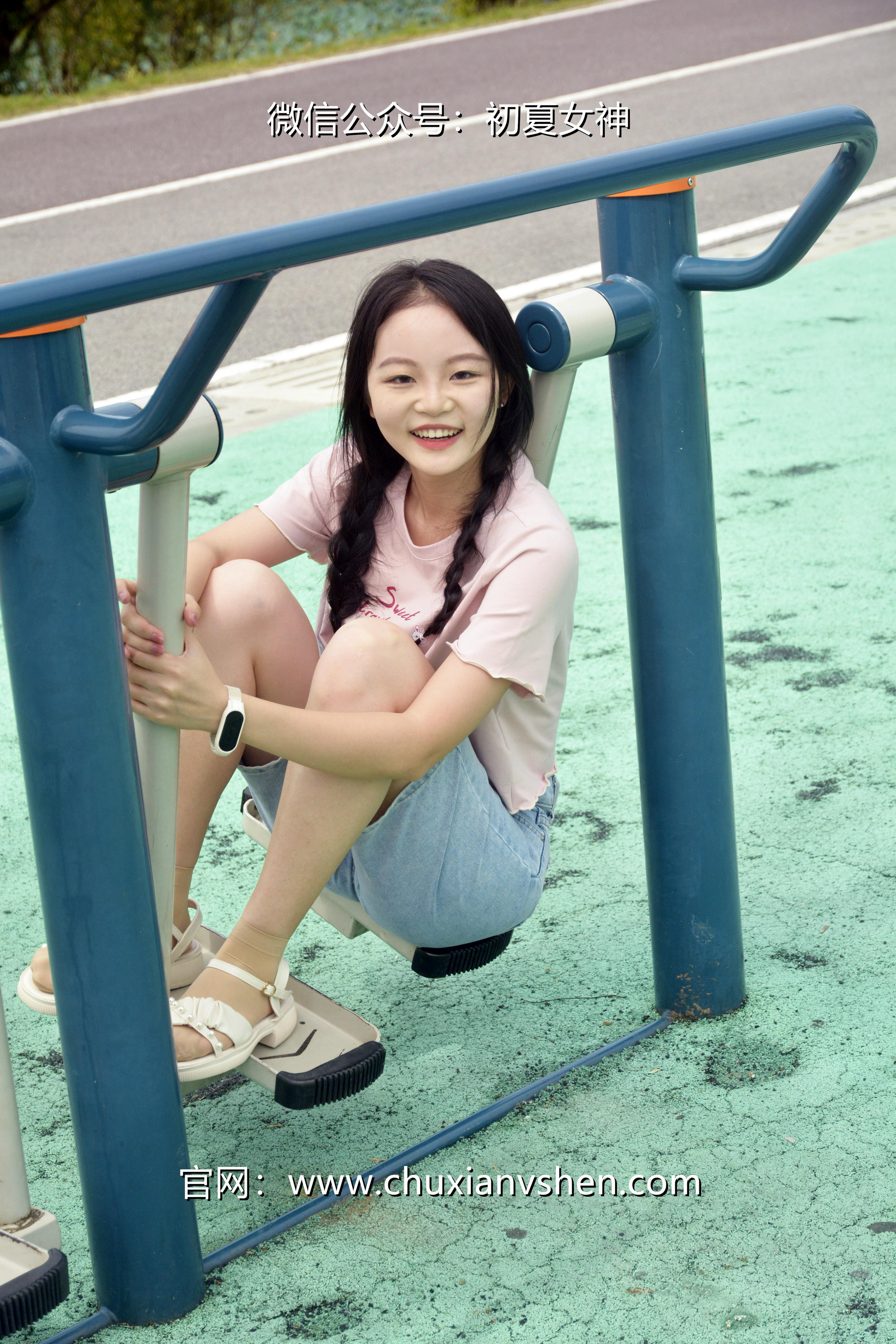 初夏女神 NO.084 双双 回到童年[121P+1V／4.92GB]_第2集