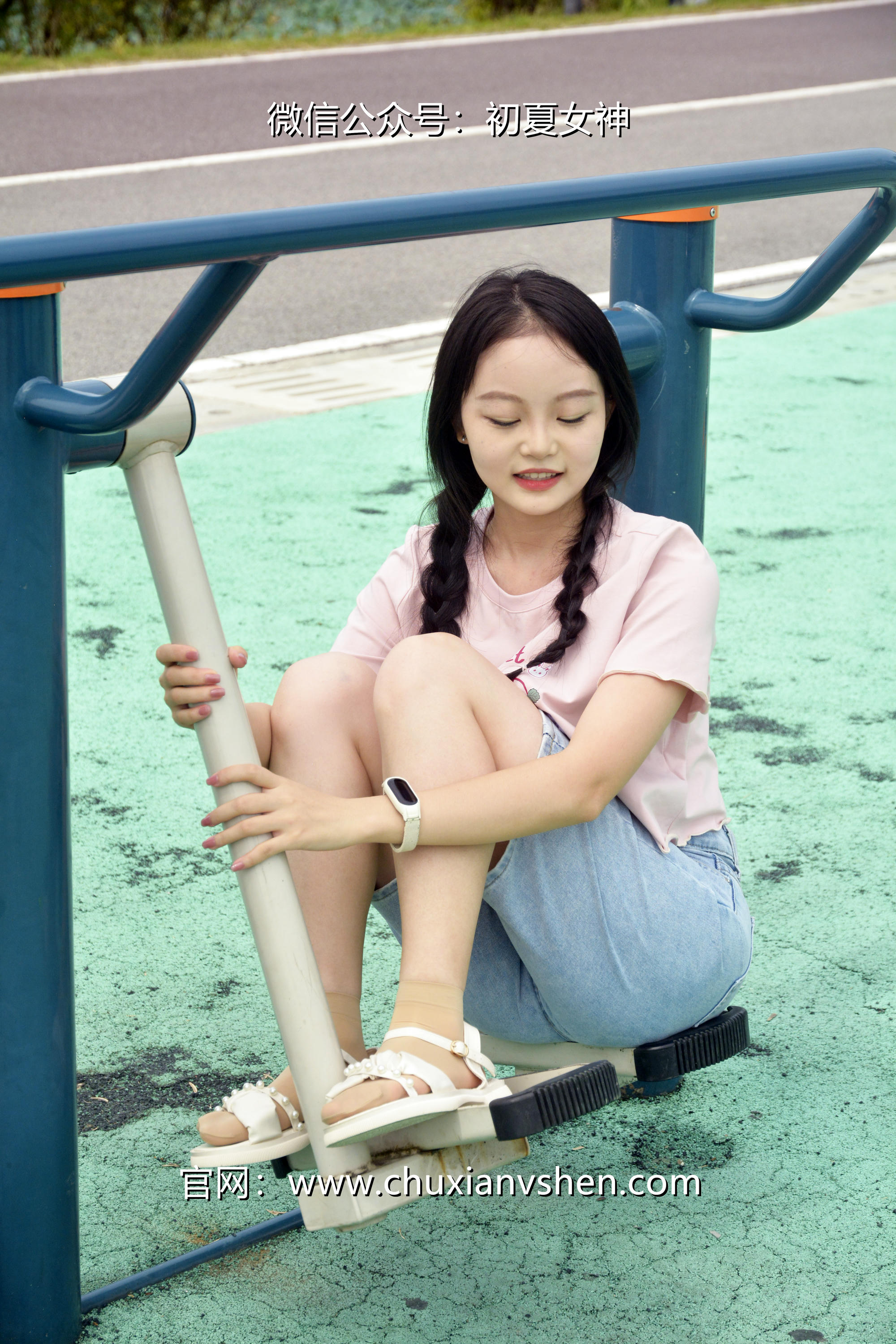 初夏女神 NO.084 双双 回到童年[121P+1V／4.92GB]_第2集