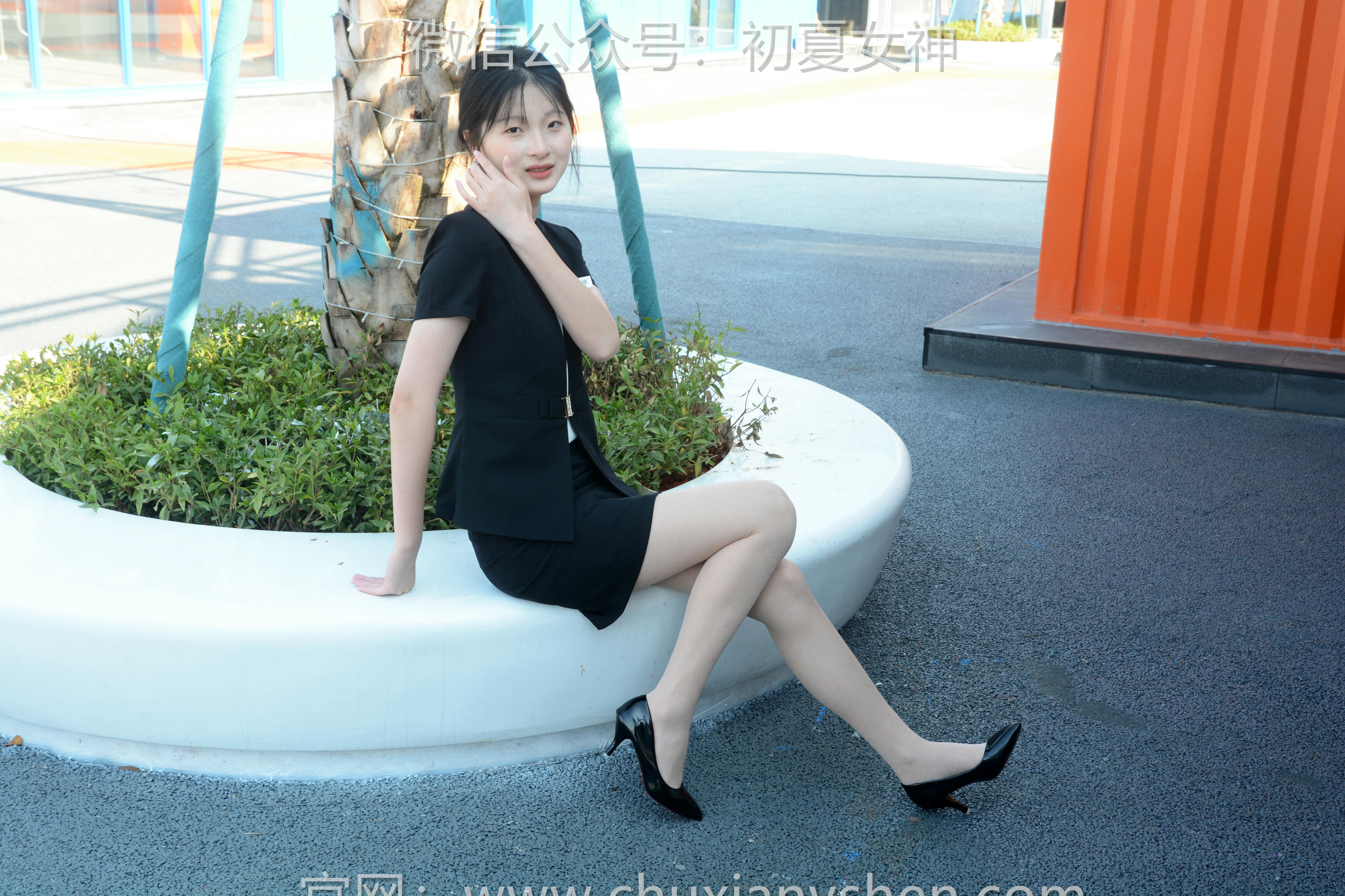 初夏女神 NO.085 安妮 黑色西装[140P+1V／4.68GB]_第2集