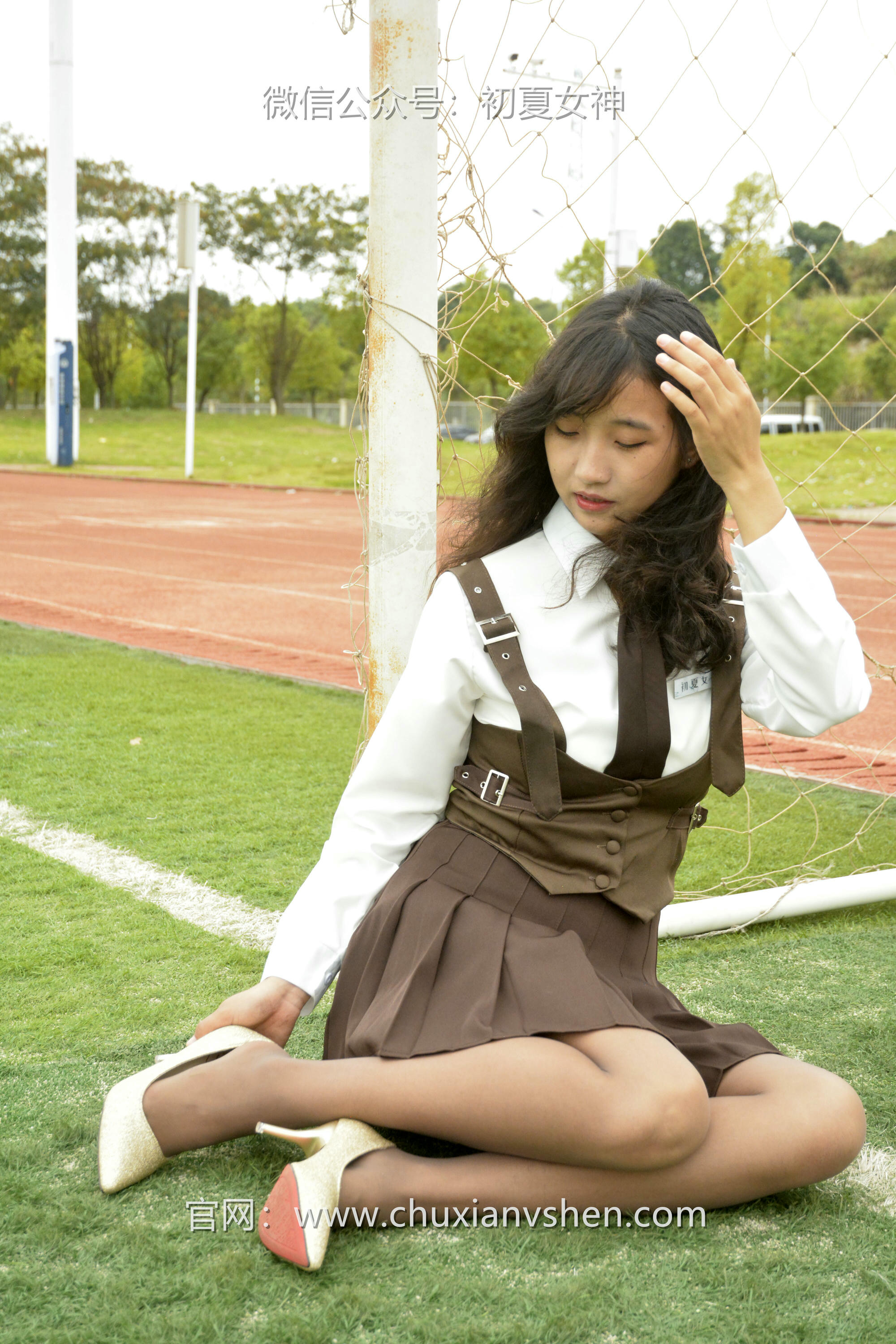 初夏女神 NO.087 点点 咖啡JK[140P+1V／3.32GB]_第3集