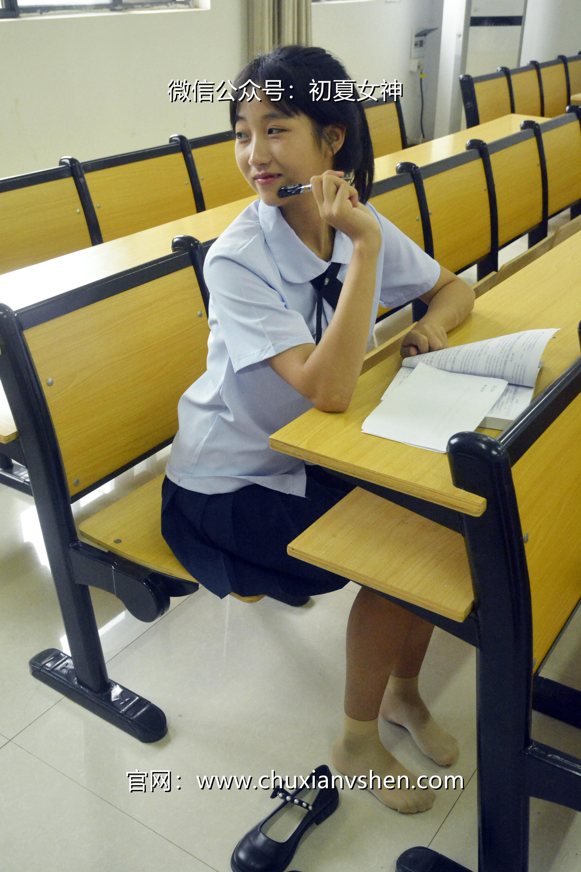 初夏女神 NO.089 点点 异国校服[155P+1V／5.51GB]_第5集