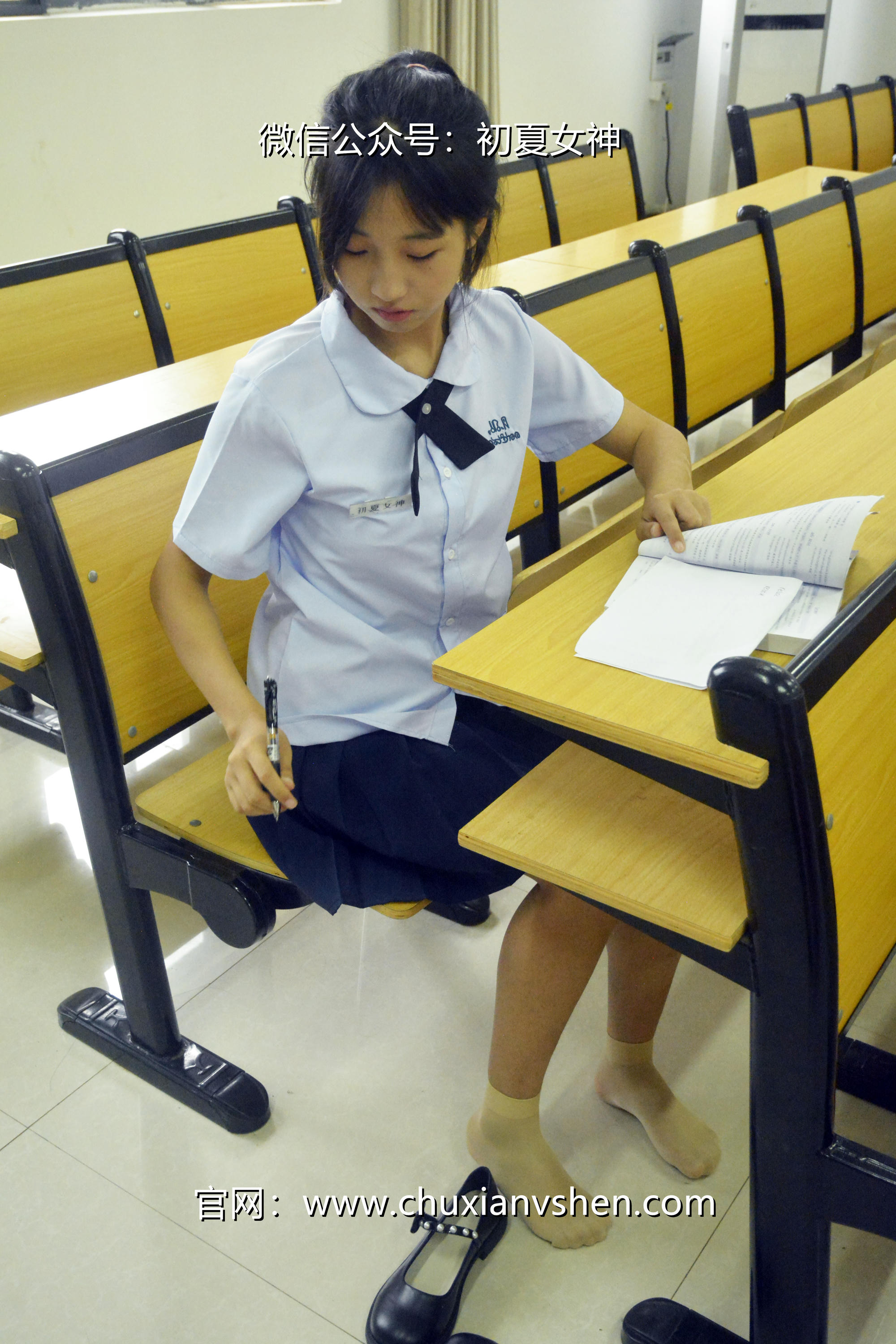 初夏女神 NO.089 点点 异国校服[155P+1V／5.51GB]_第6集