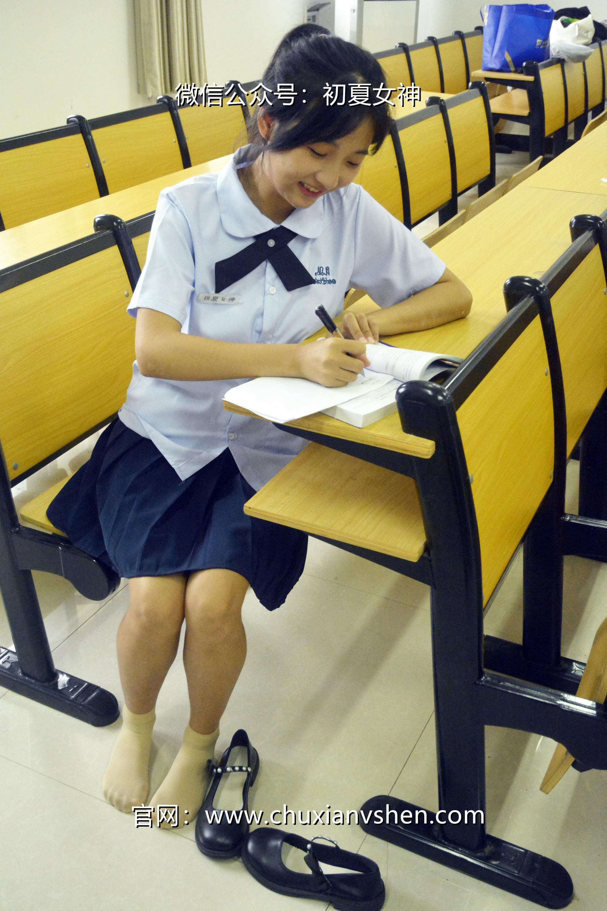 初夏女神 NO.089 点点 异国校服[155P+1V／5.51GB]_第6集