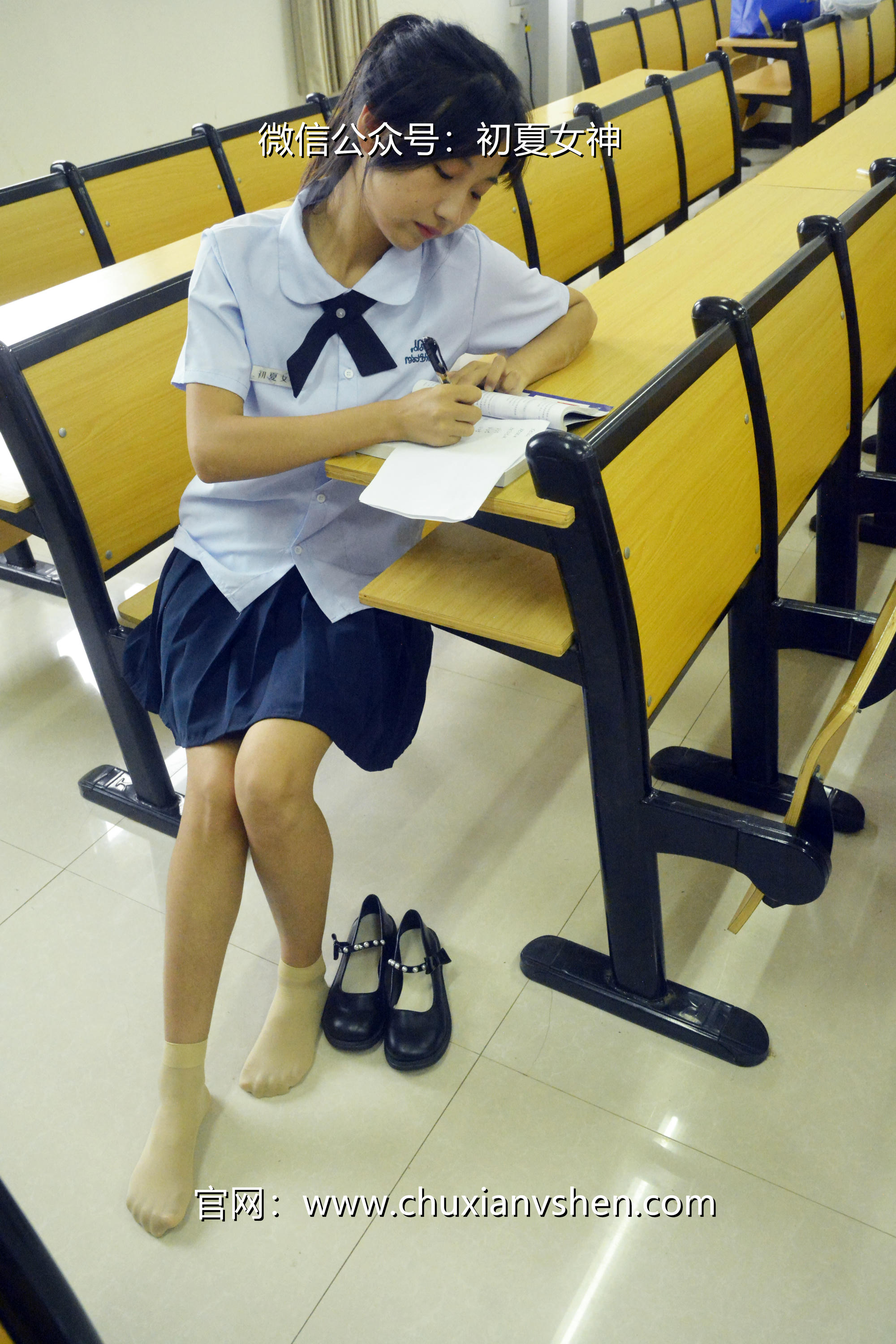 初夏女神 NO.089 点点 异国校服[155P+1V／5.51GB]_第6集