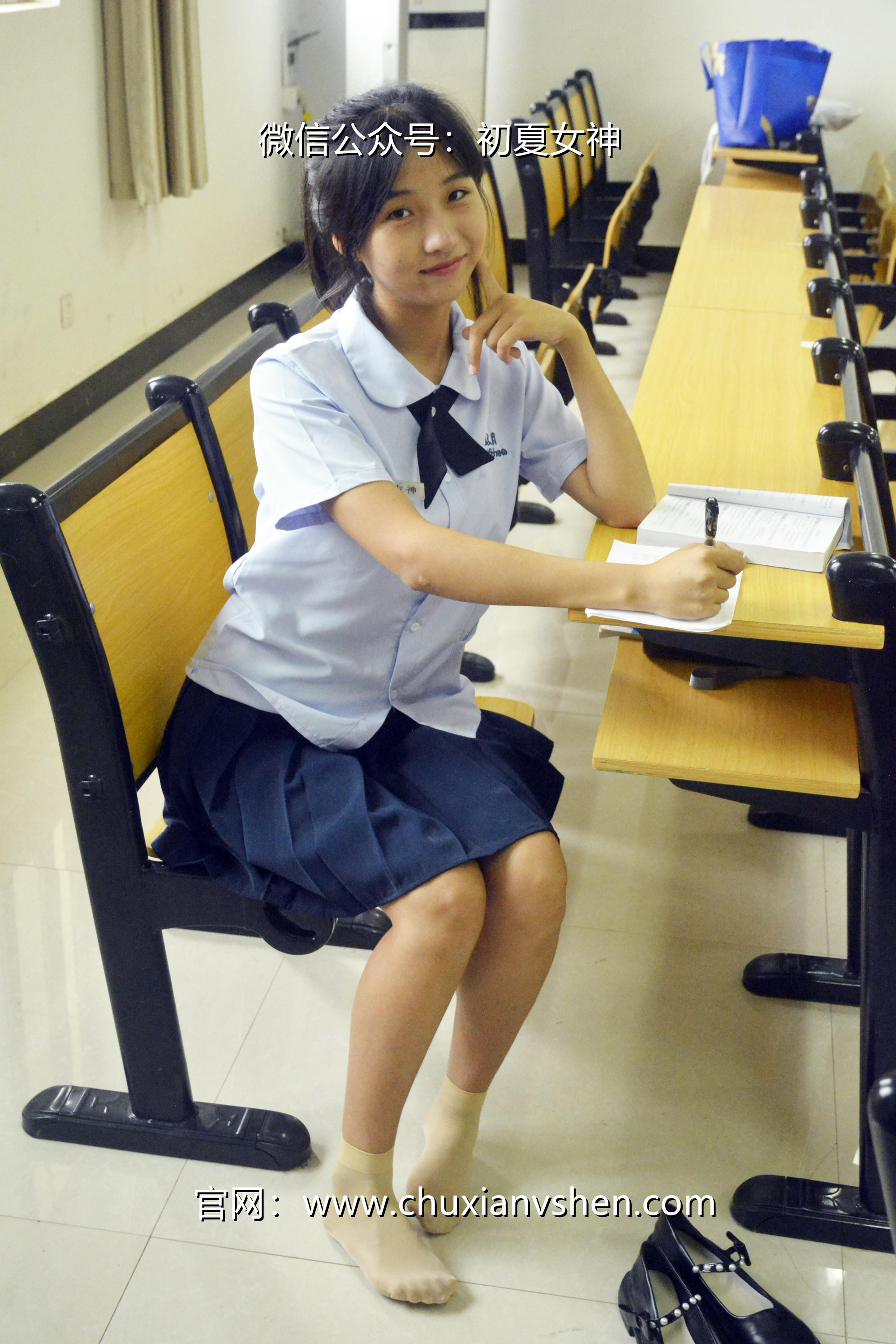 初夏女神 NO.089 点点 异国校服[155P+1V／5.51GB]_第6集