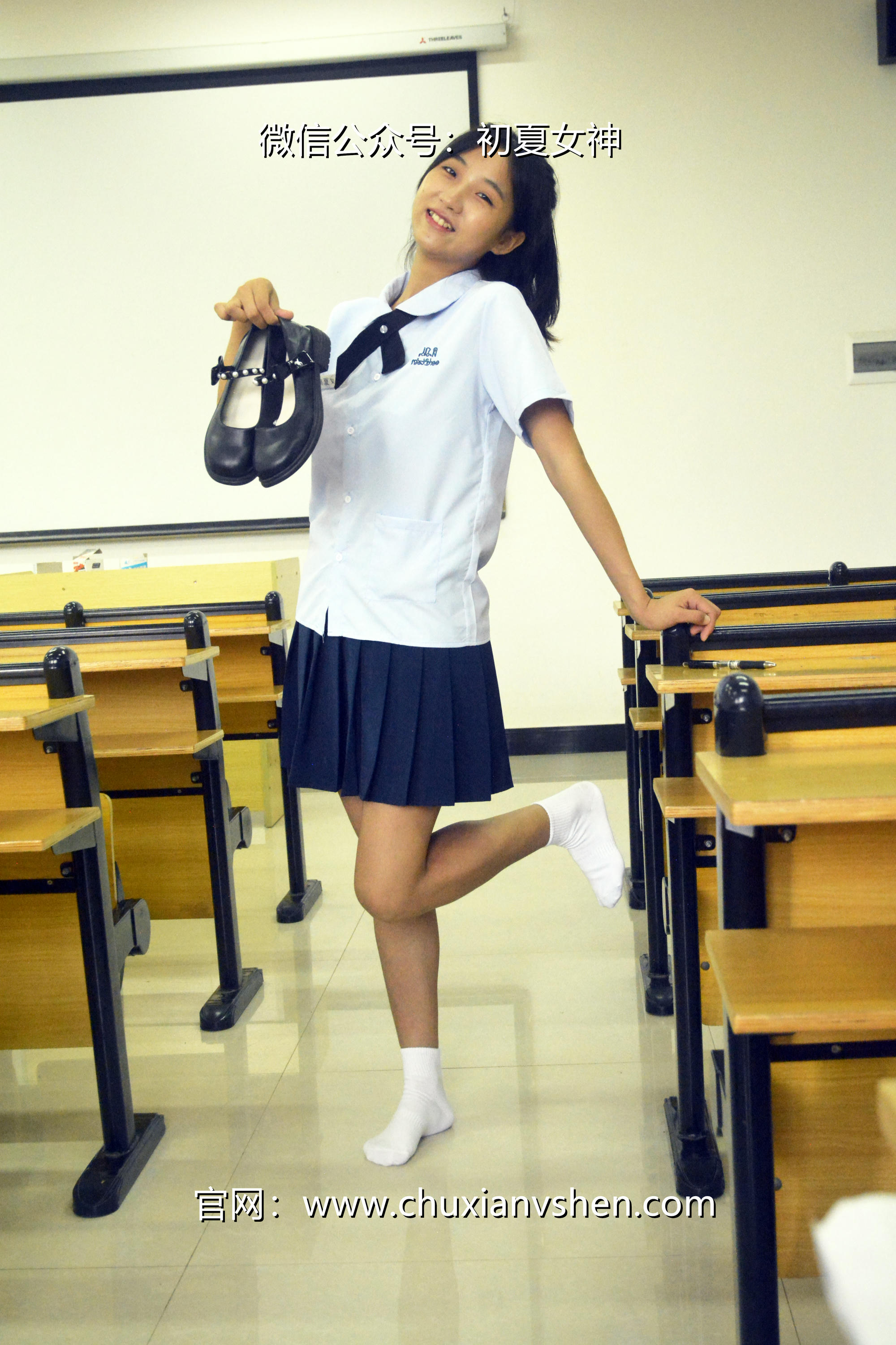 初夏女神 NO.089 点点 异国校服[155P+1V／5.51GB]_第8集