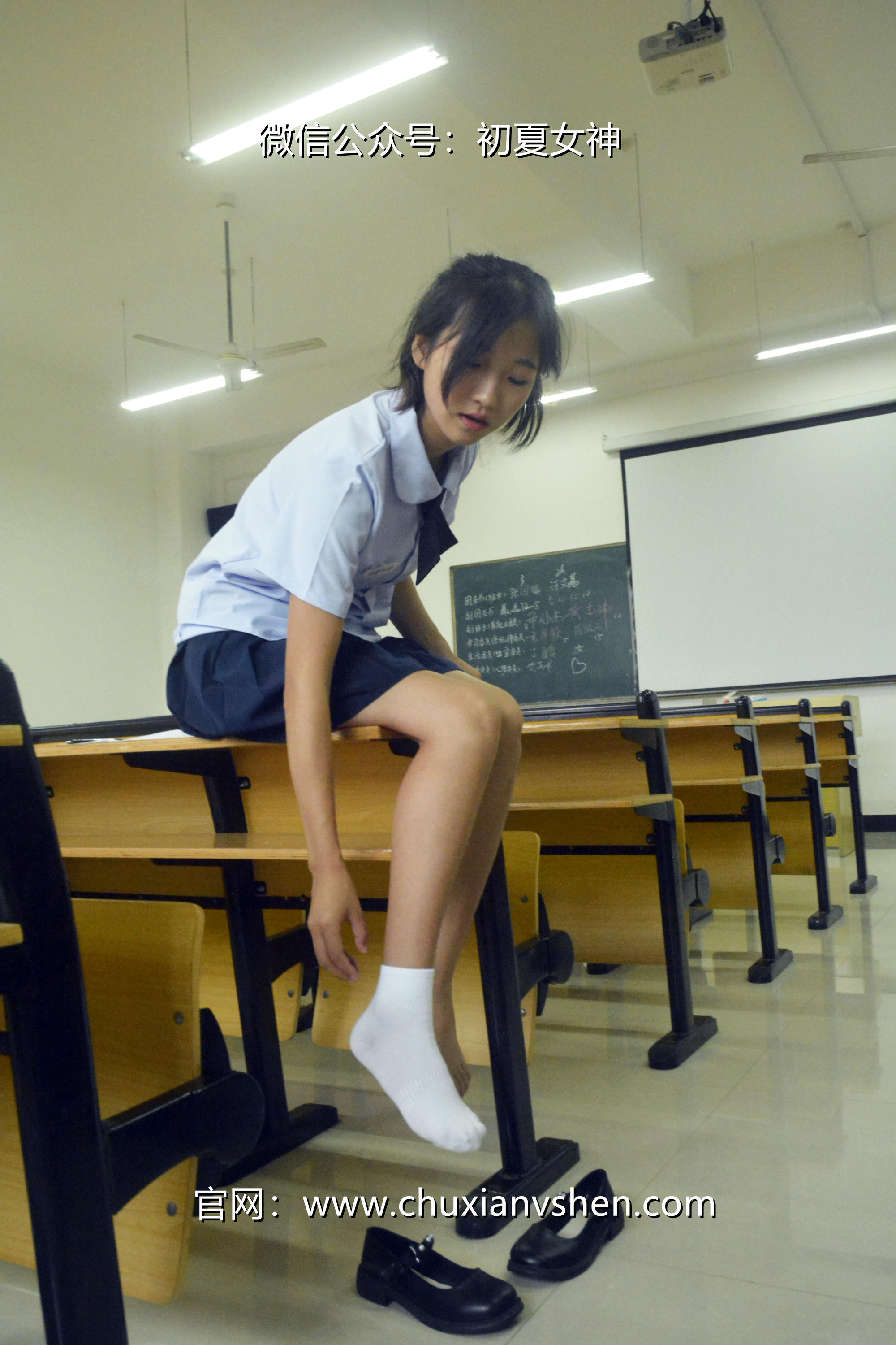 初夏女神 NO.089 点点 异国校服[155P+1V／5.51GB]_第4集