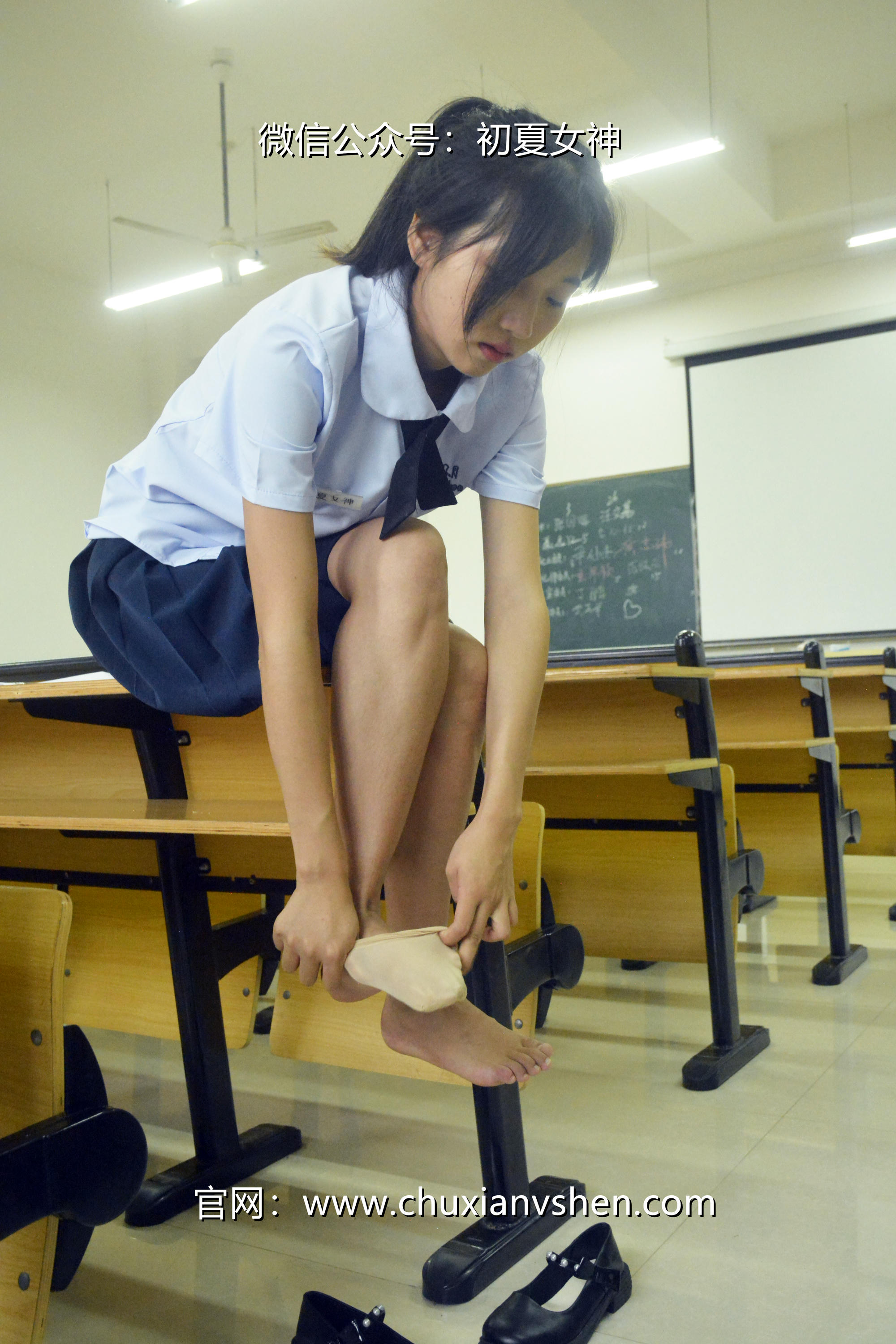 初夏女神 NO.089 点点 异国校服[155P+1V／5.51GB]_第4集