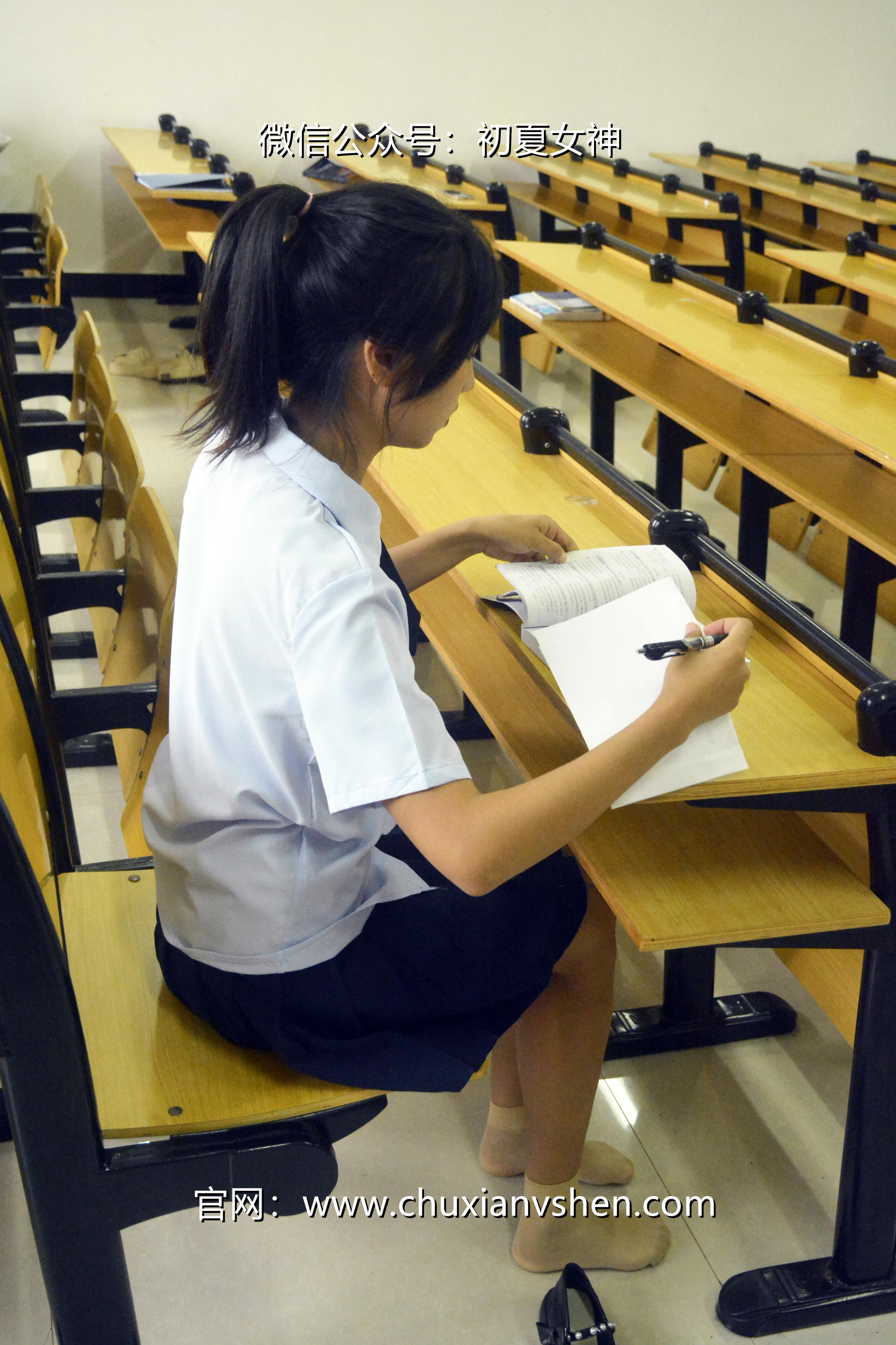 初夏女神 NO.089 点点 异国校服[155P+1V／5.51GB]_第5集