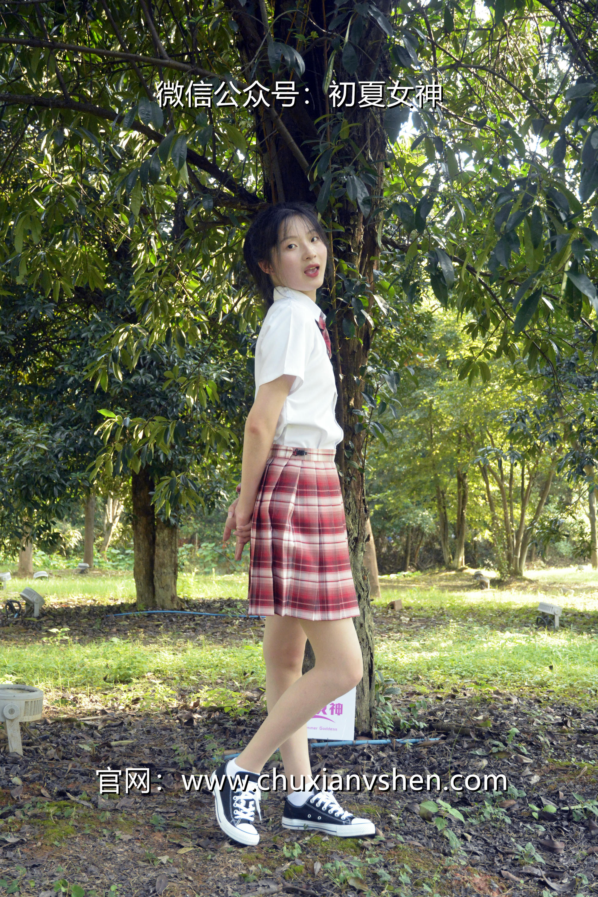 初夏女神 NO.092 安妮 草莓色JK[140P+1V／5.98GB]_第1集