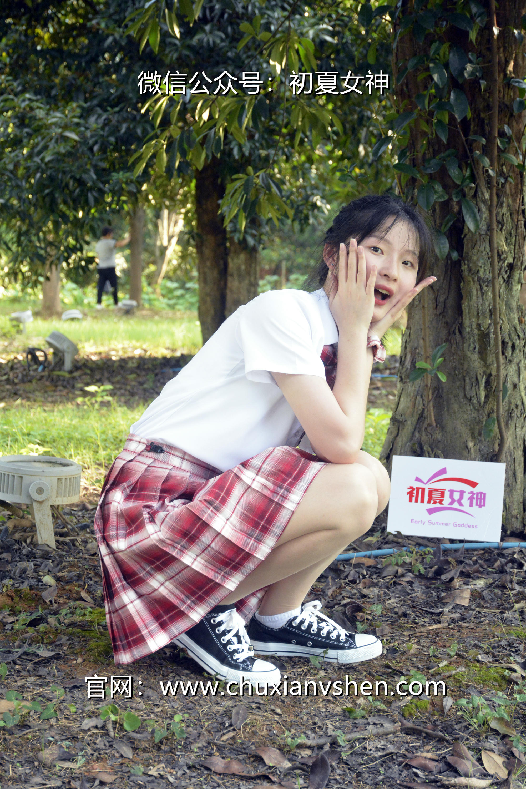 初夏女神 NO.092 安妮 草莓色JK[140P+1V／5.98GB]_第1集