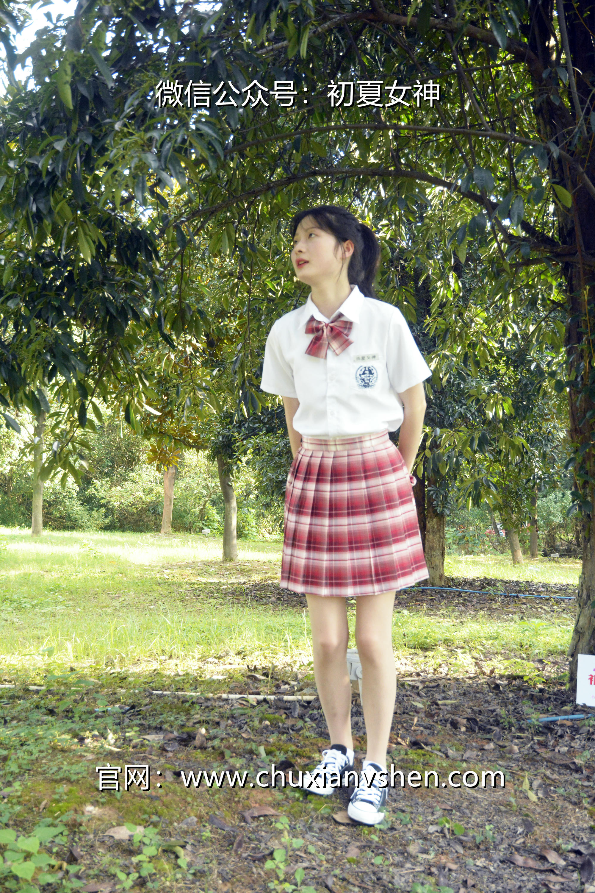 初夏女神 NO.092 安妮 草莓色JK[140P+1V／5.98GB]_第1集