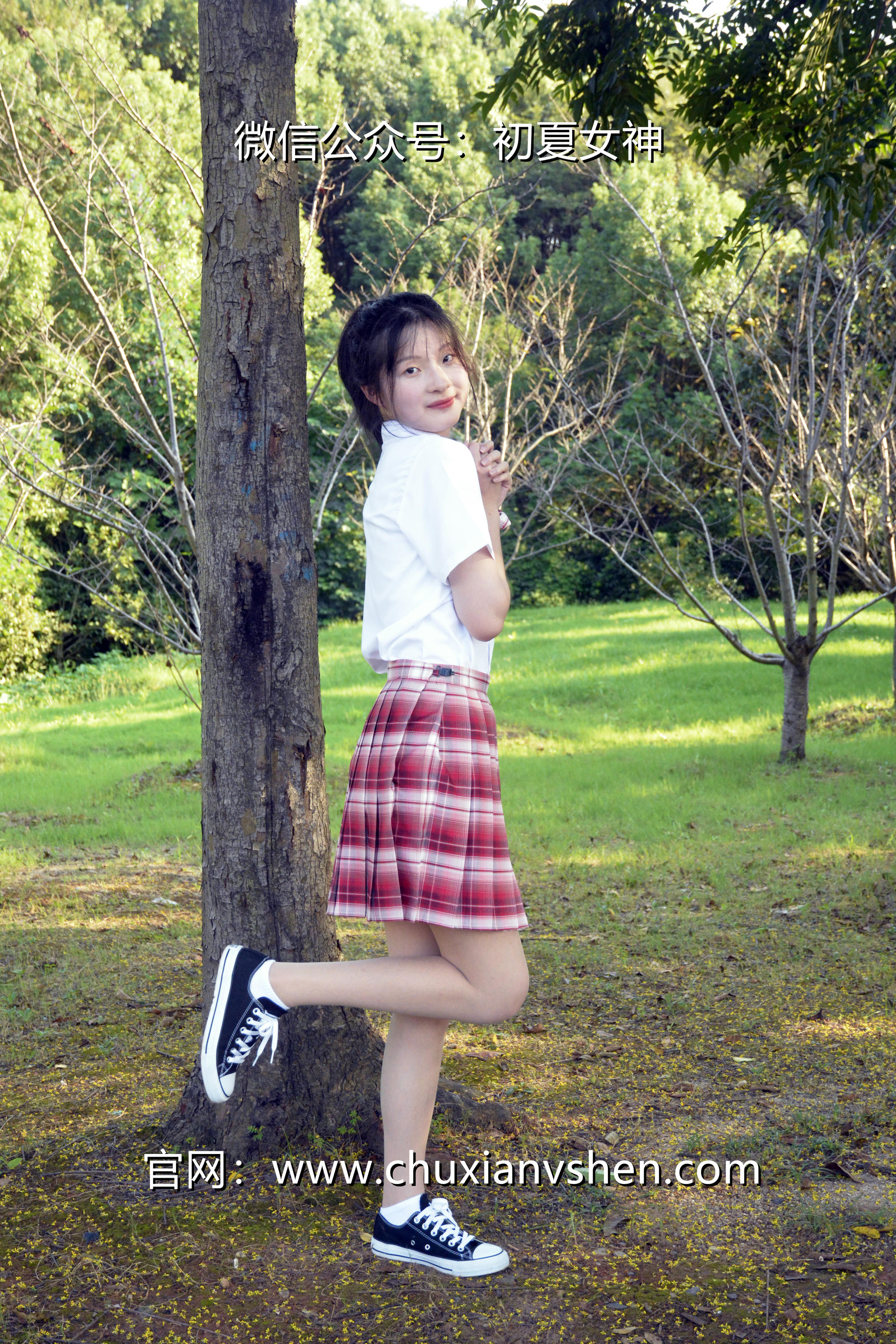 初夏女神 NO.092 安妮 草莓色JK[140P+1V／5.98GB]_第4集