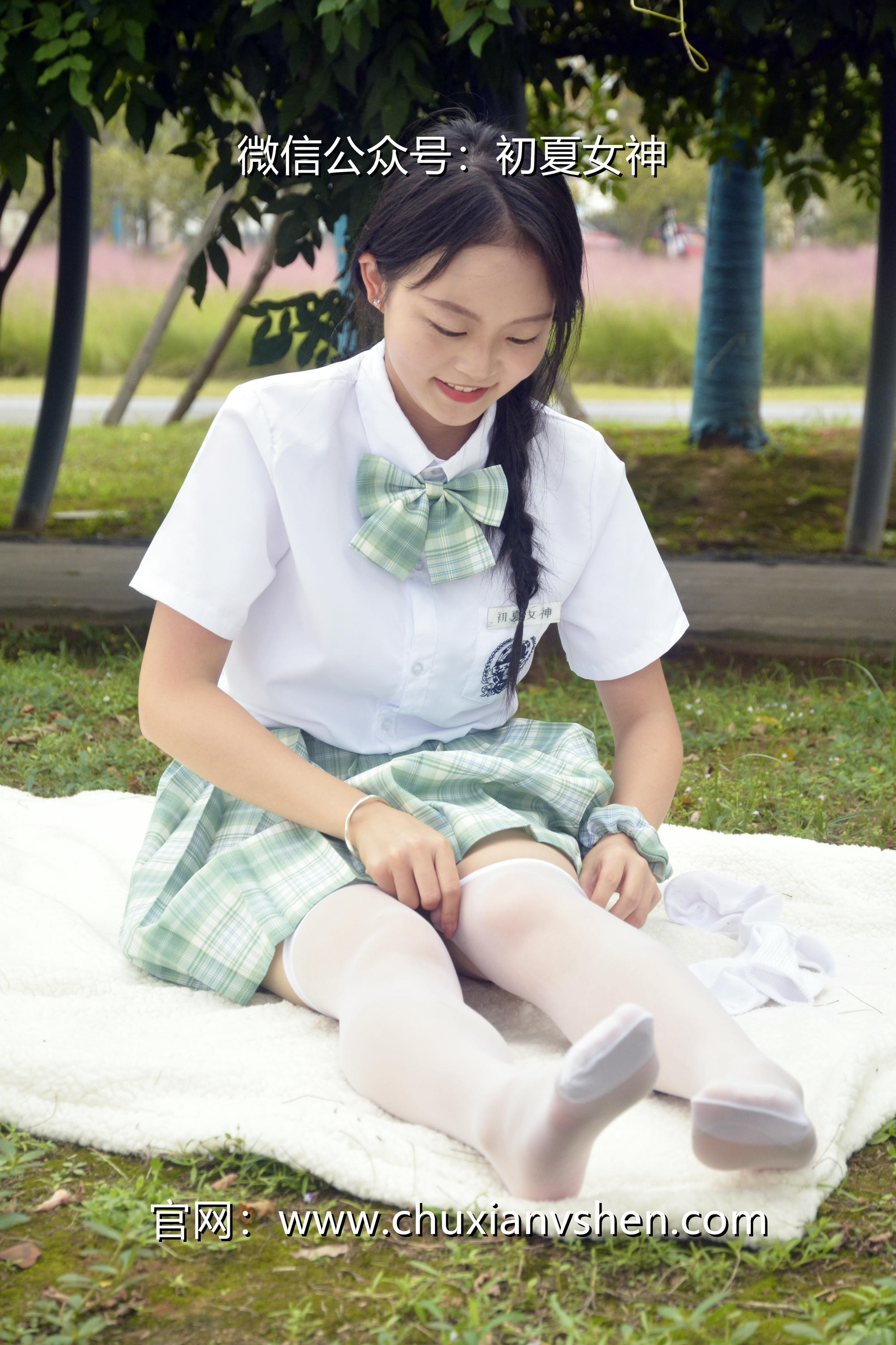 初夏女神 NO.093 双双 雪松JK套[140P+1V／5.53GB]_第6集