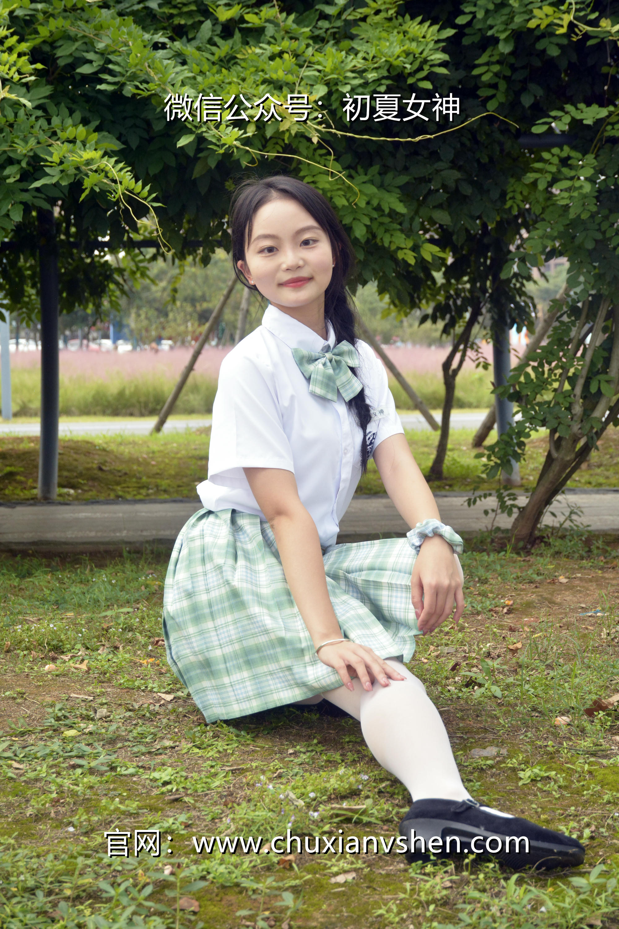 初夏女神 NO.093 双双 雪松JK套[140P+1V／5.53GB]_第7集