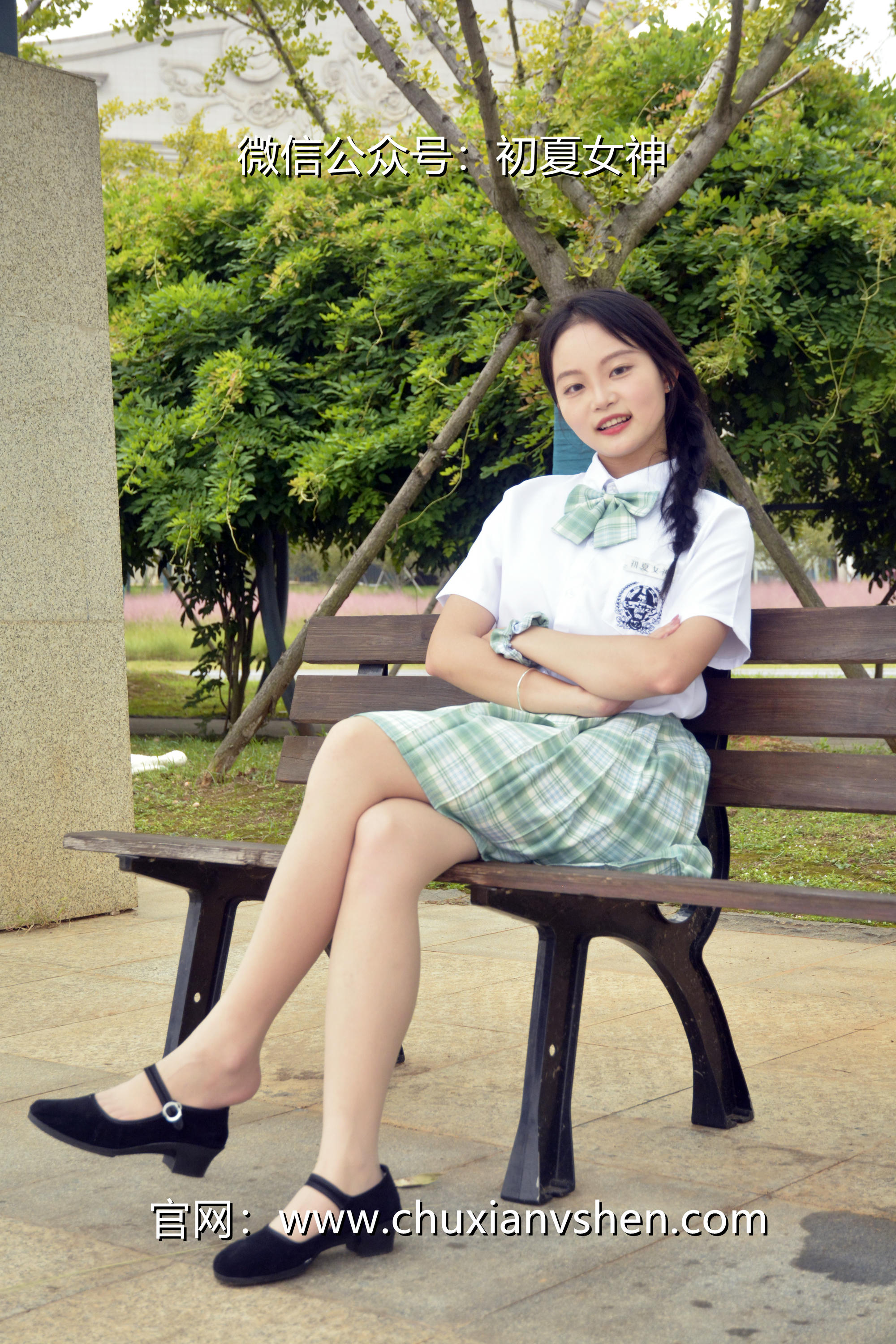 初夏女神 NO.093 双双 雪松JK套[140P+1V／5.53GB]_第4集