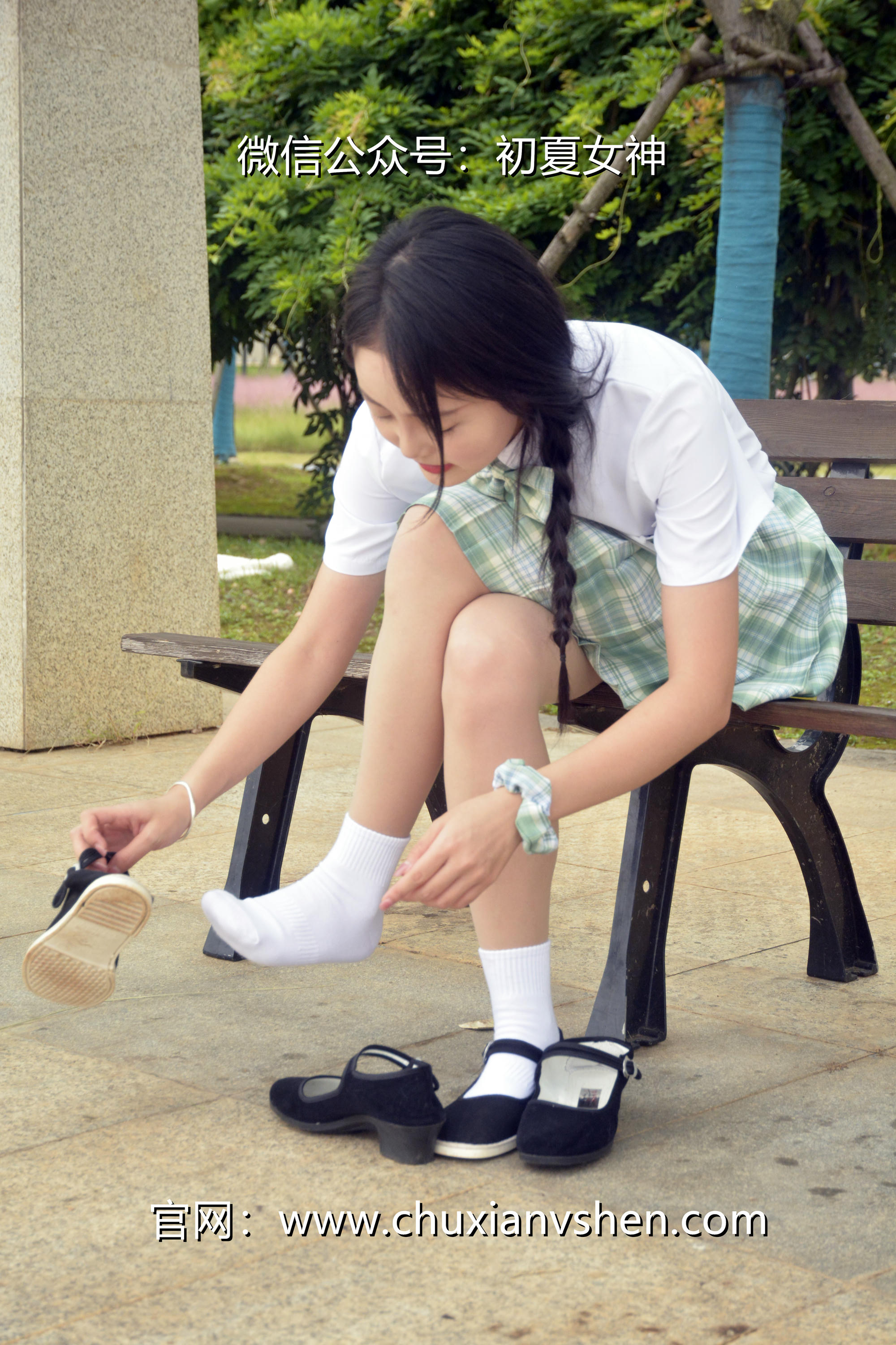 初夏女神 NO.093 双双 雪松JK套[140P+1V／5.53GB]_第5集