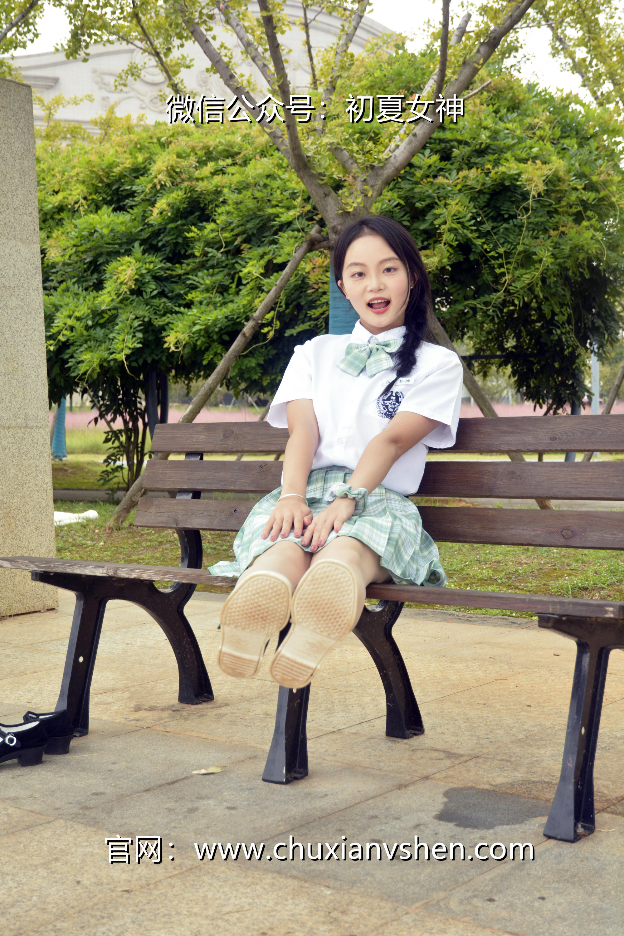 初夏女神 NO.093 双双 雪松JK套[140P+1V／5.53GB]_第5集