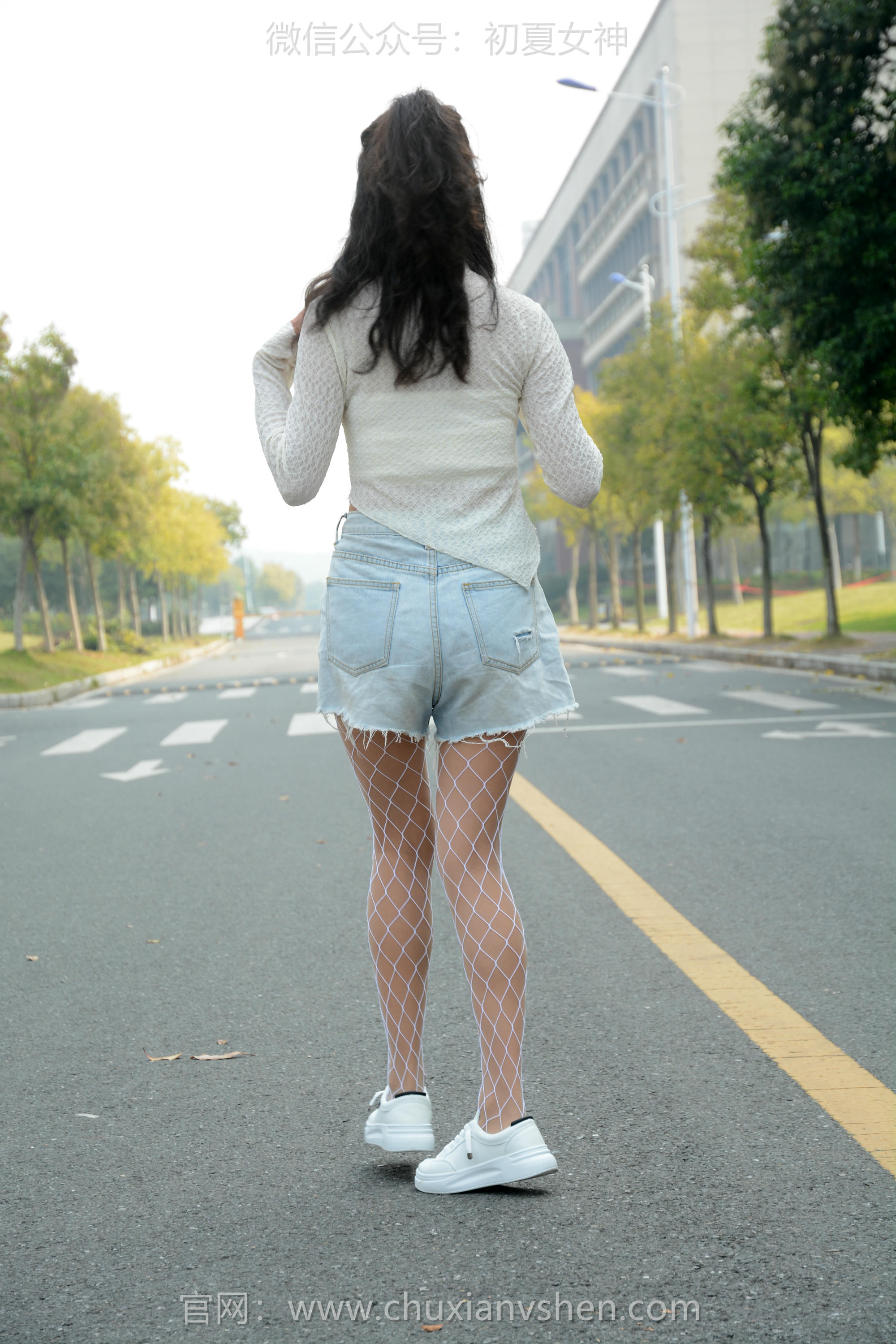 初夏女神 NO.097 点点 跟潮流风[140P+1V／4.91GB]_第6集