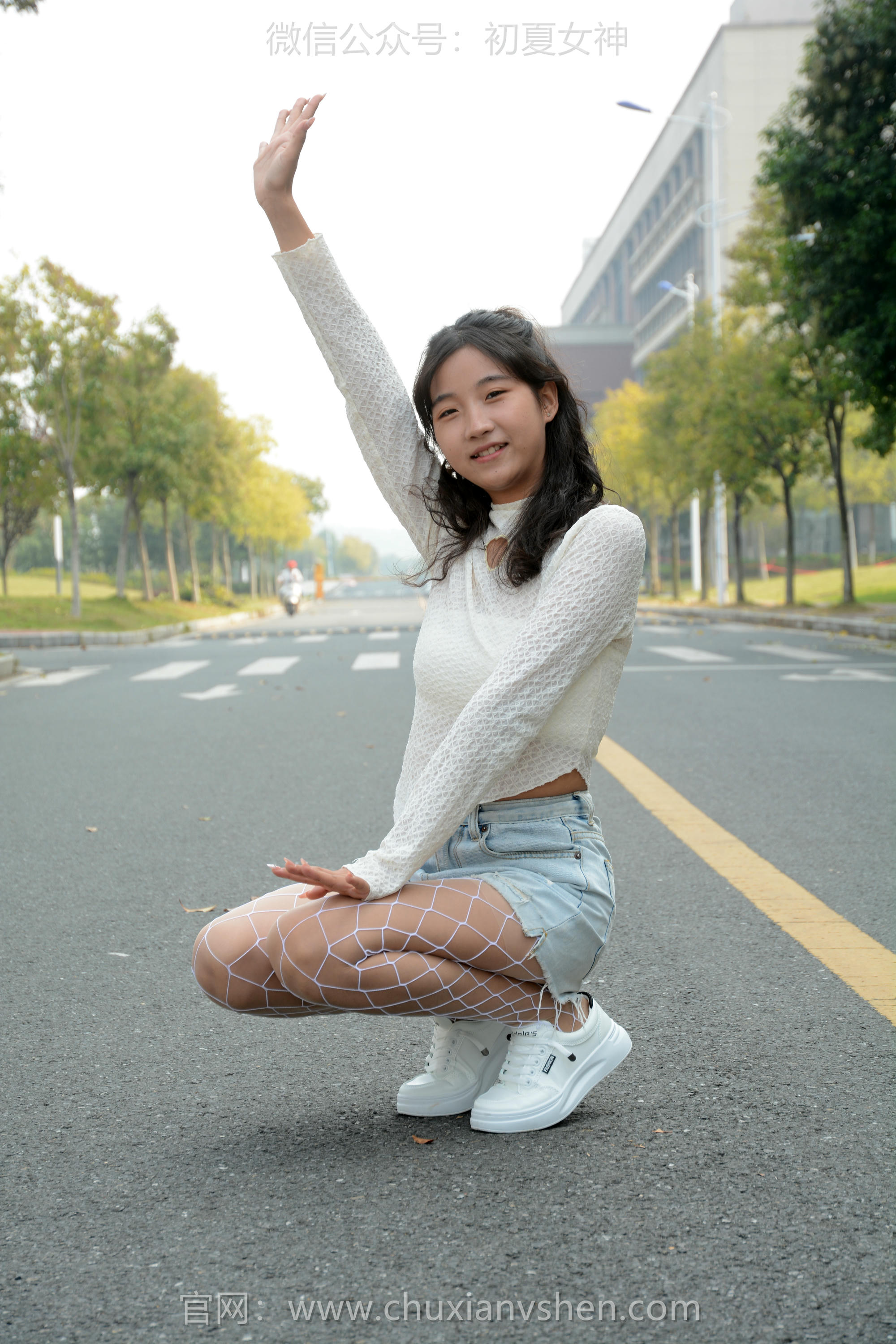 初夏女神 NO.097 点点 跟潮流风[140P+1V／4.91GB]_第6集