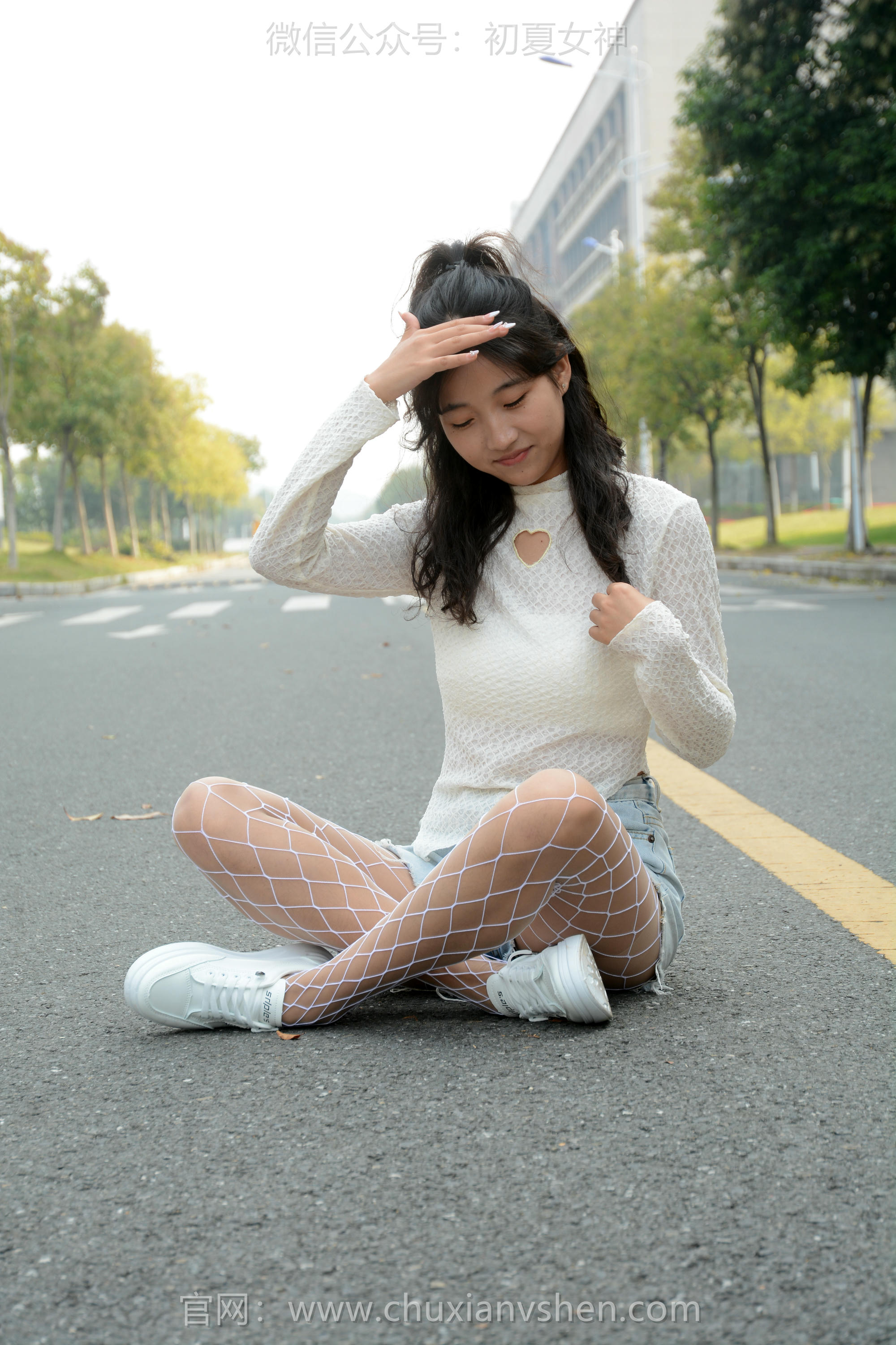 初夏女神 NO.097 点点 跟潮流风[140P+1V／4.91GB]_第6集