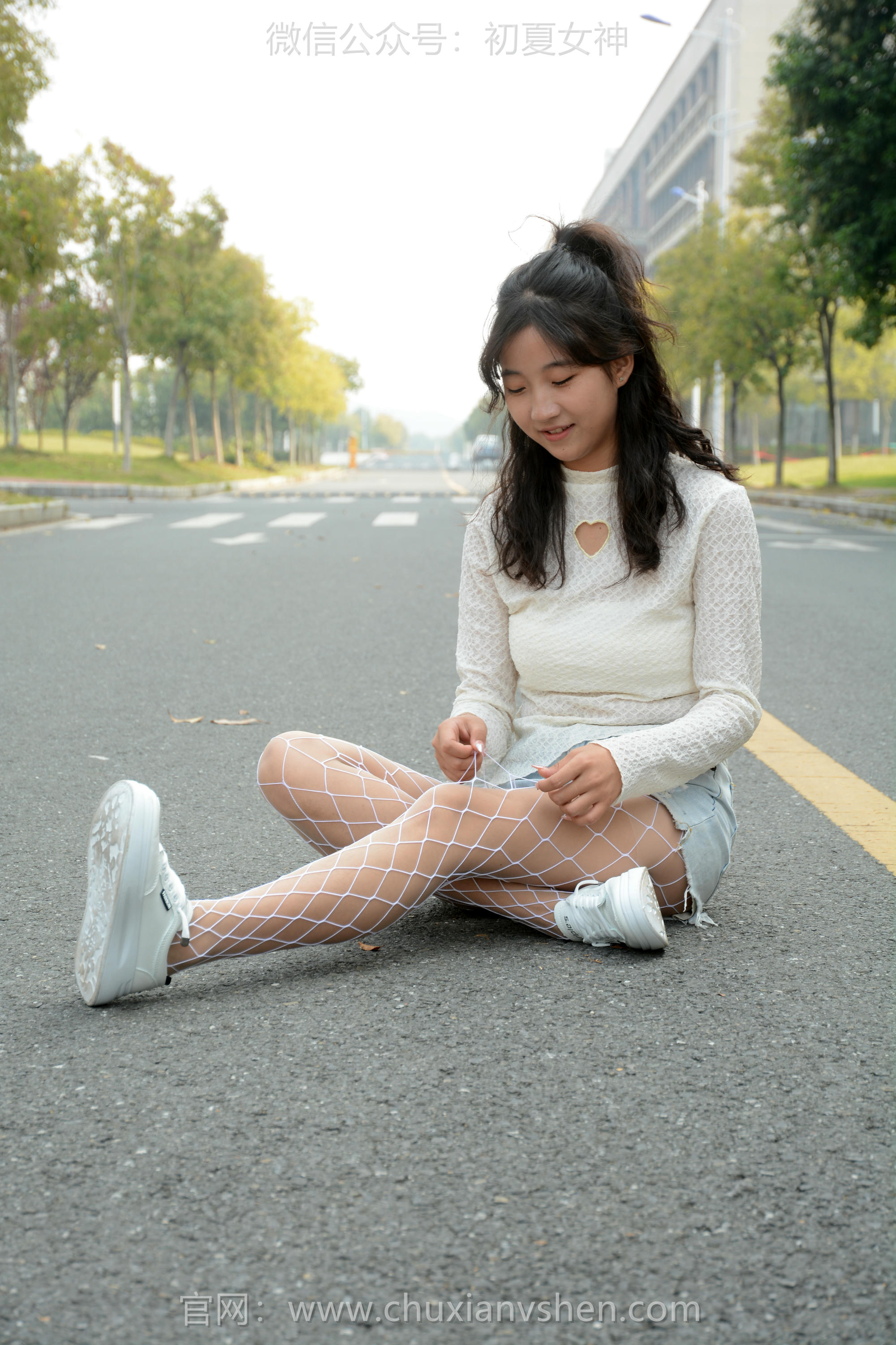 初夏女神 NO.097 点点 跟潮流风[140P+1V／4.91GB]_第6集