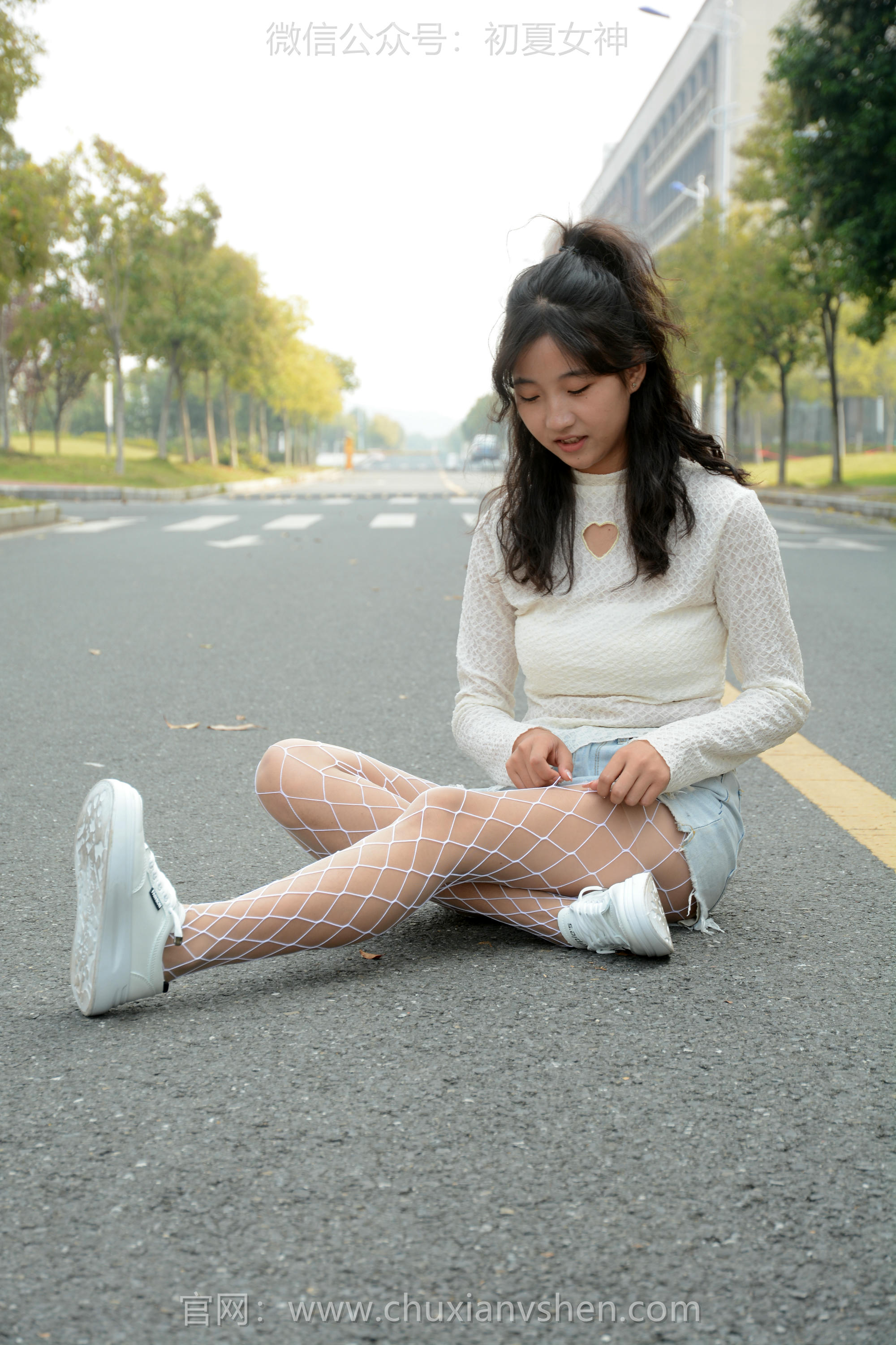 初夏女神 NO.097 点点 跟潮流风[140P+1V／4.91GB]_第6集