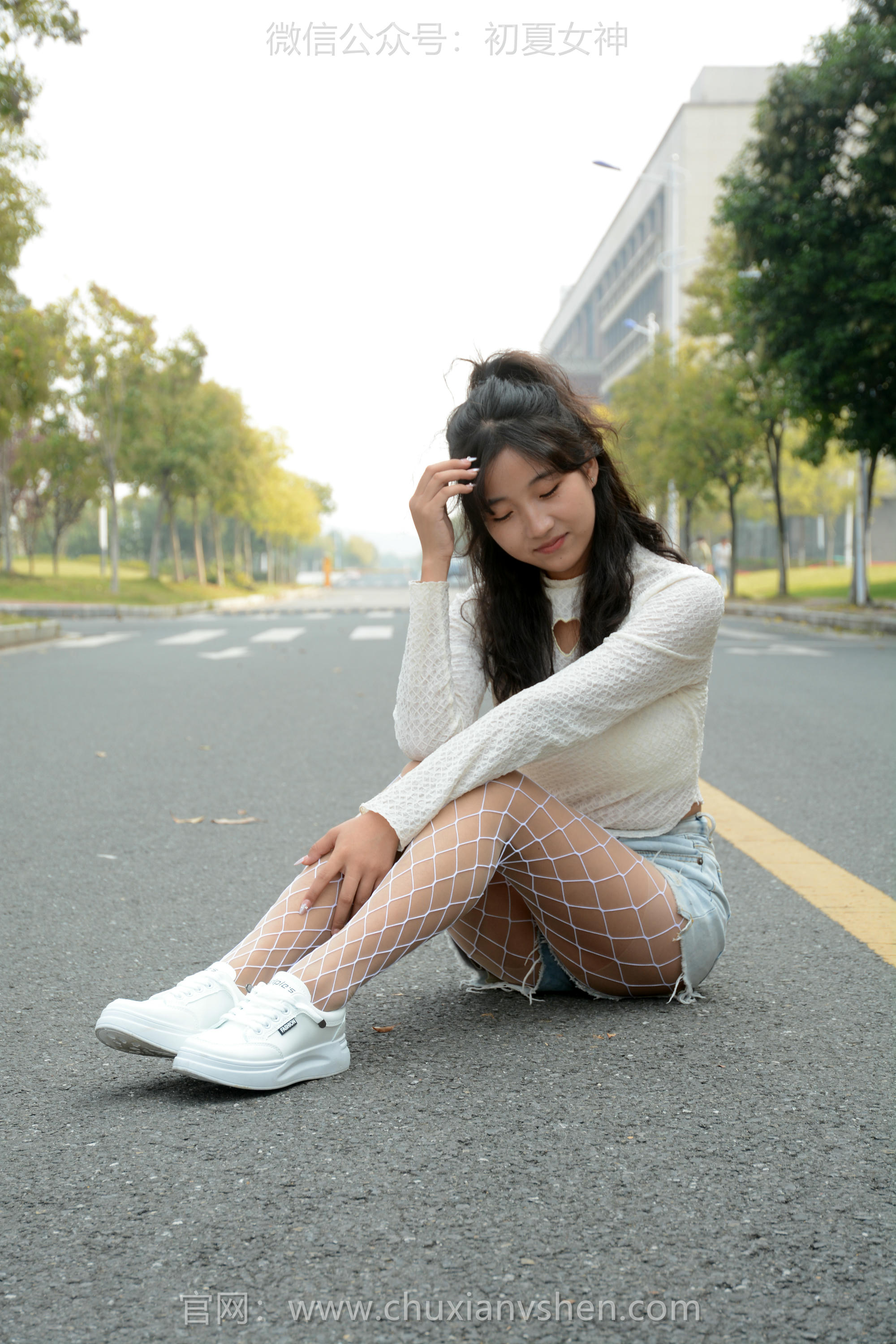 初夏女神 NO.097 点点 跟潮流风[140P+1V／4.91GB]_第6集