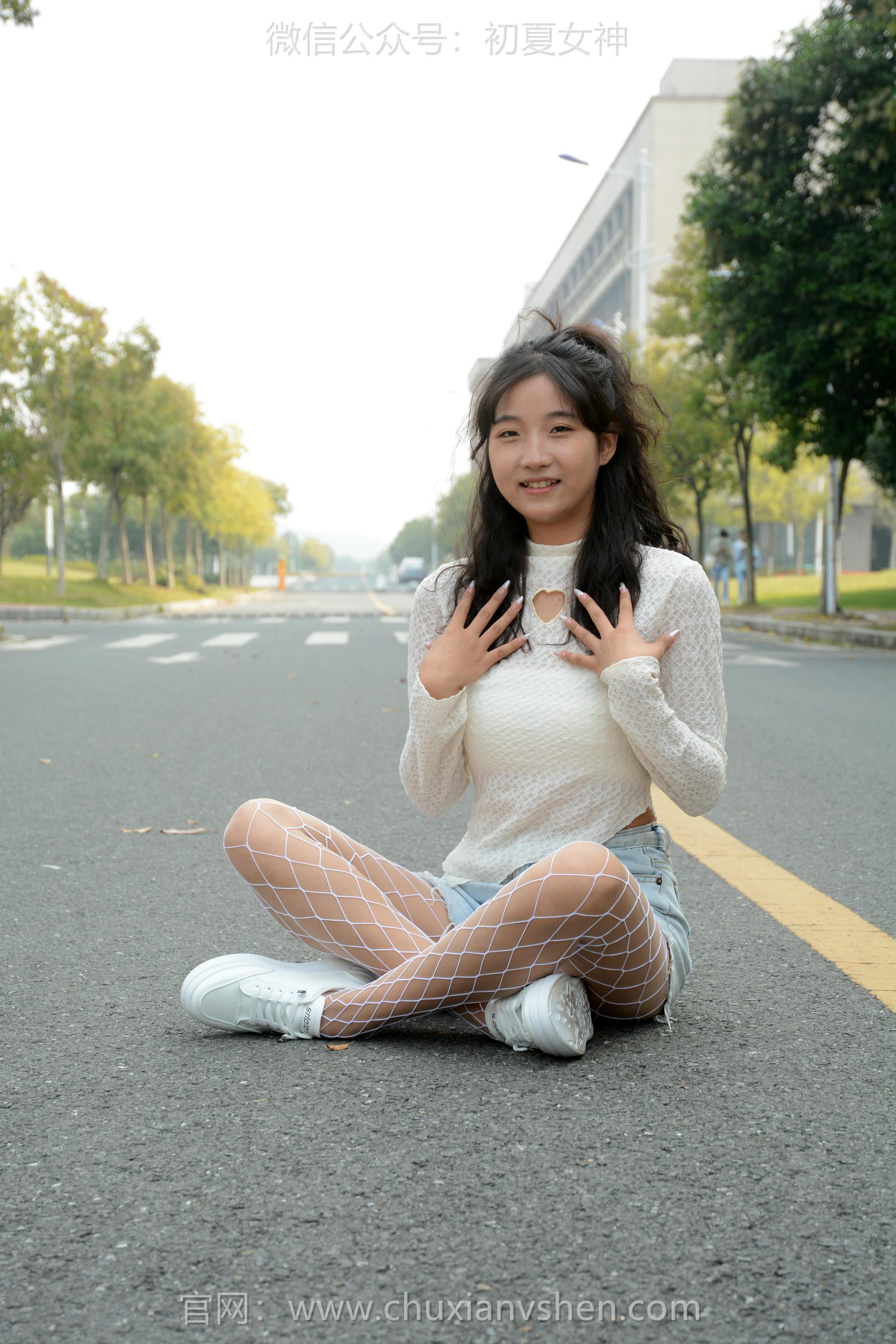 初夏女神 NO.097 点点 跟潮流风[140P+1V／4.91GB]_第7集