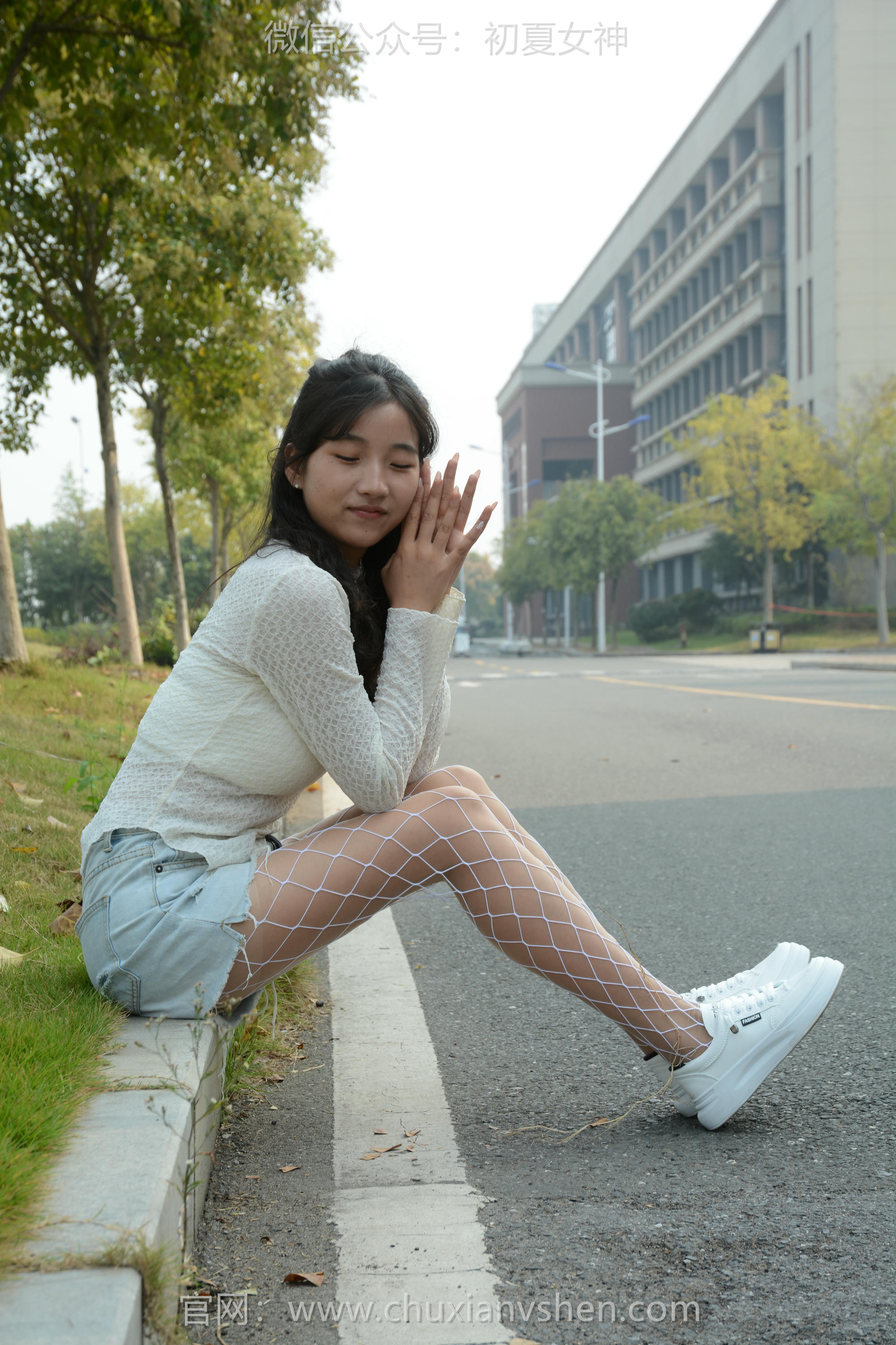 初夏女神 NO.097 点点 跟潮流风[140P+1V／4.91GB]_第7集