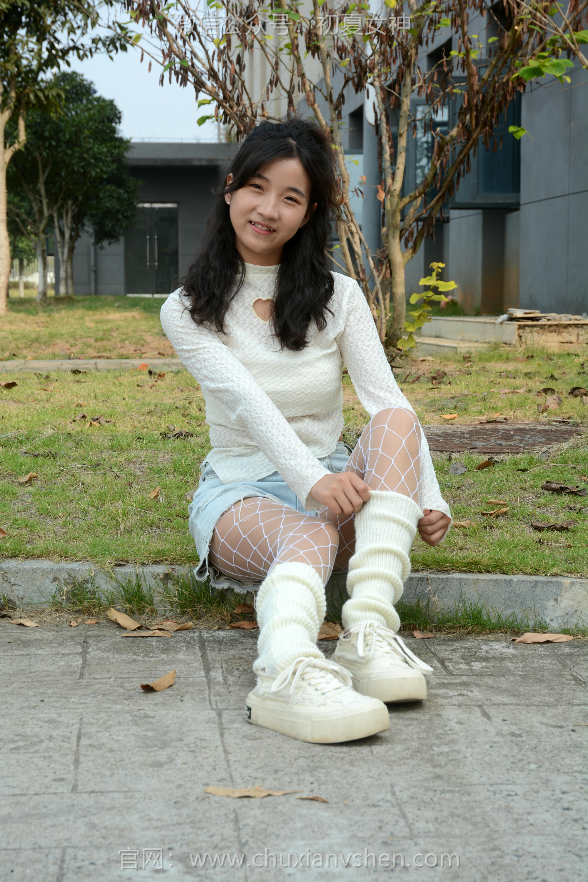 初夏女神 NO.097 点点 跟潮流风[140P+1V／4.91GB]_第2集