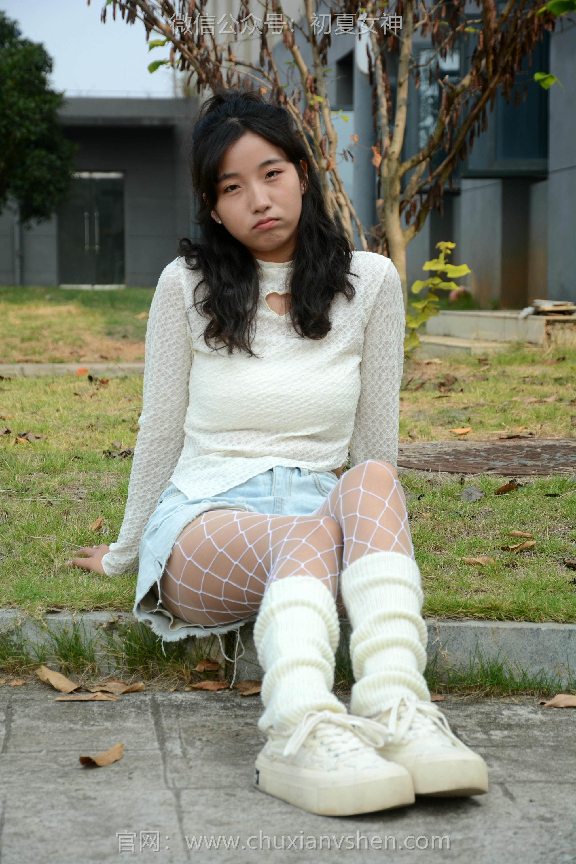 初夏女神 NO.097 点点 跟潮流风[140P+1V／4.91GB]_第2集