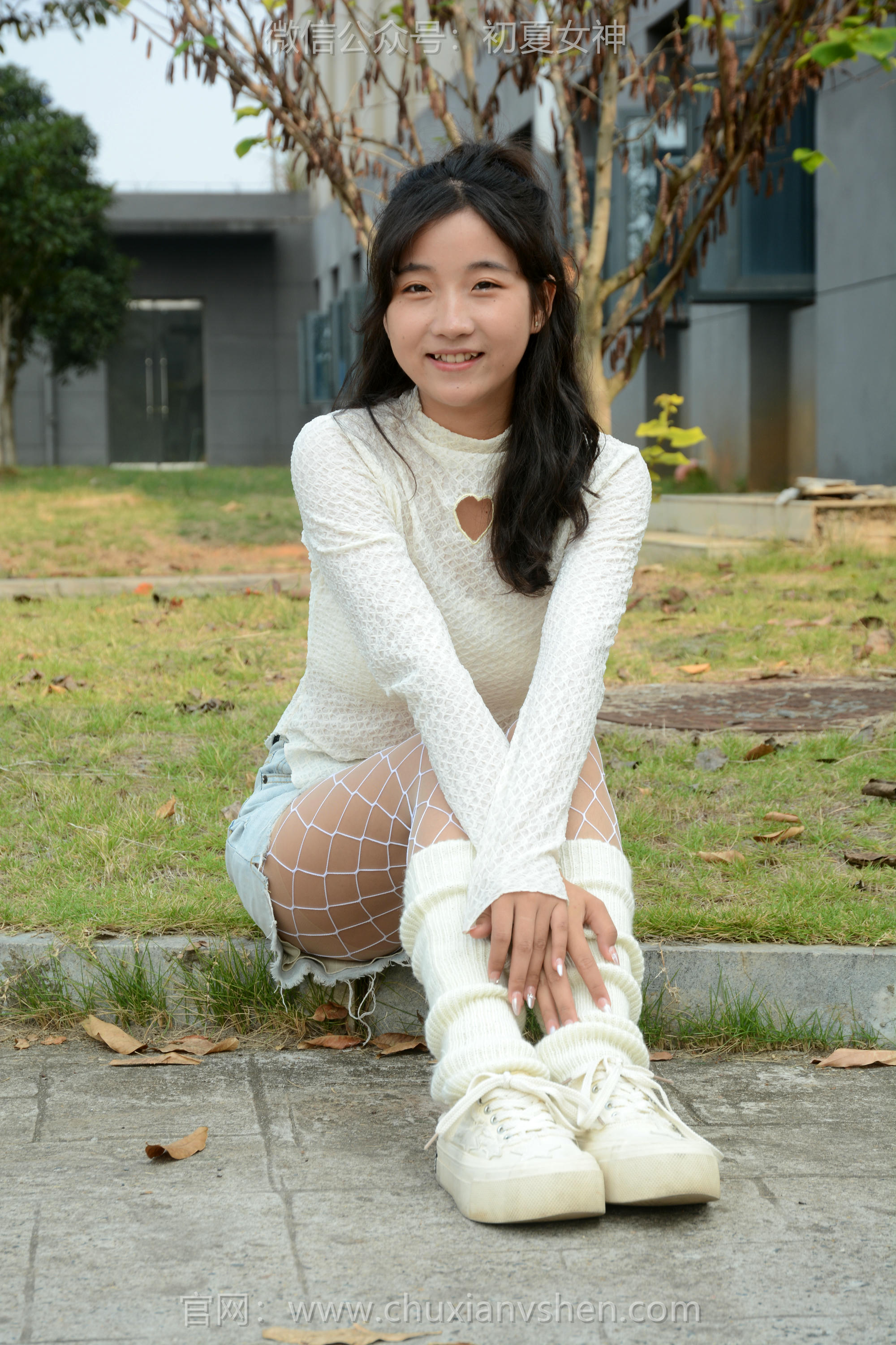 初夏女神 NO.097 点点 跟潮流风[140P+1V／4.91GB]_第2集