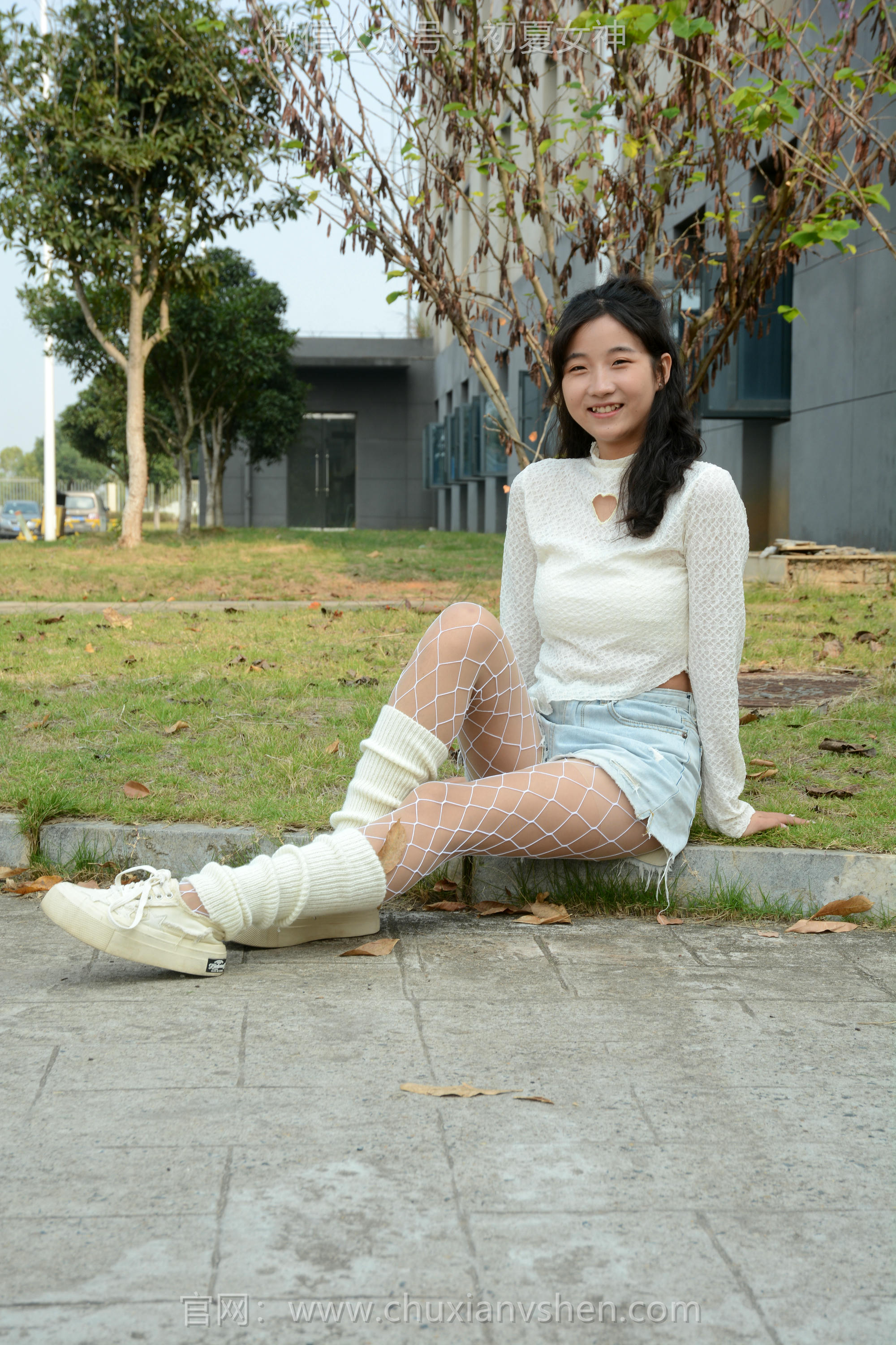 初夏女神 NO.097 点点 跟潮流风[140P+1V／4.91GB]_第2集