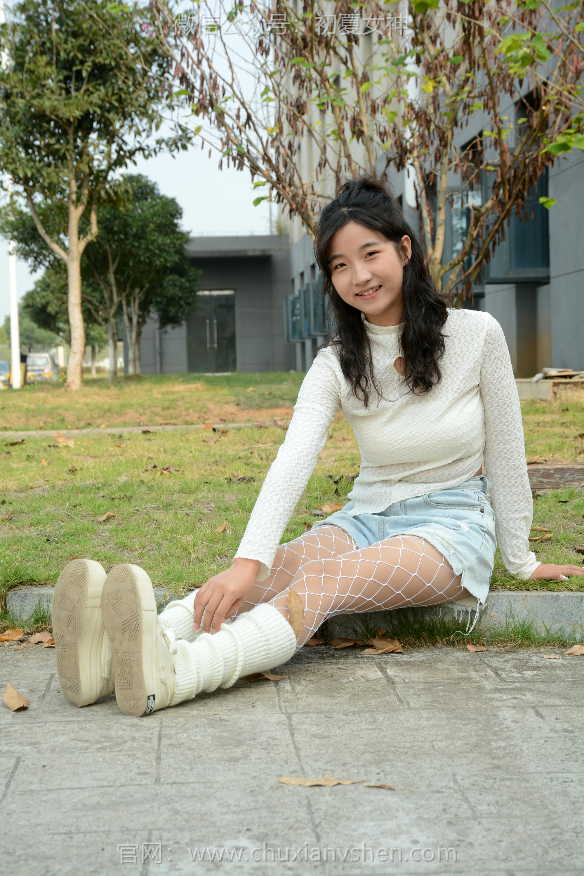 初夏女神 NO.097 点点 跟潮流风[140P+1V／4.91GB]_第2集