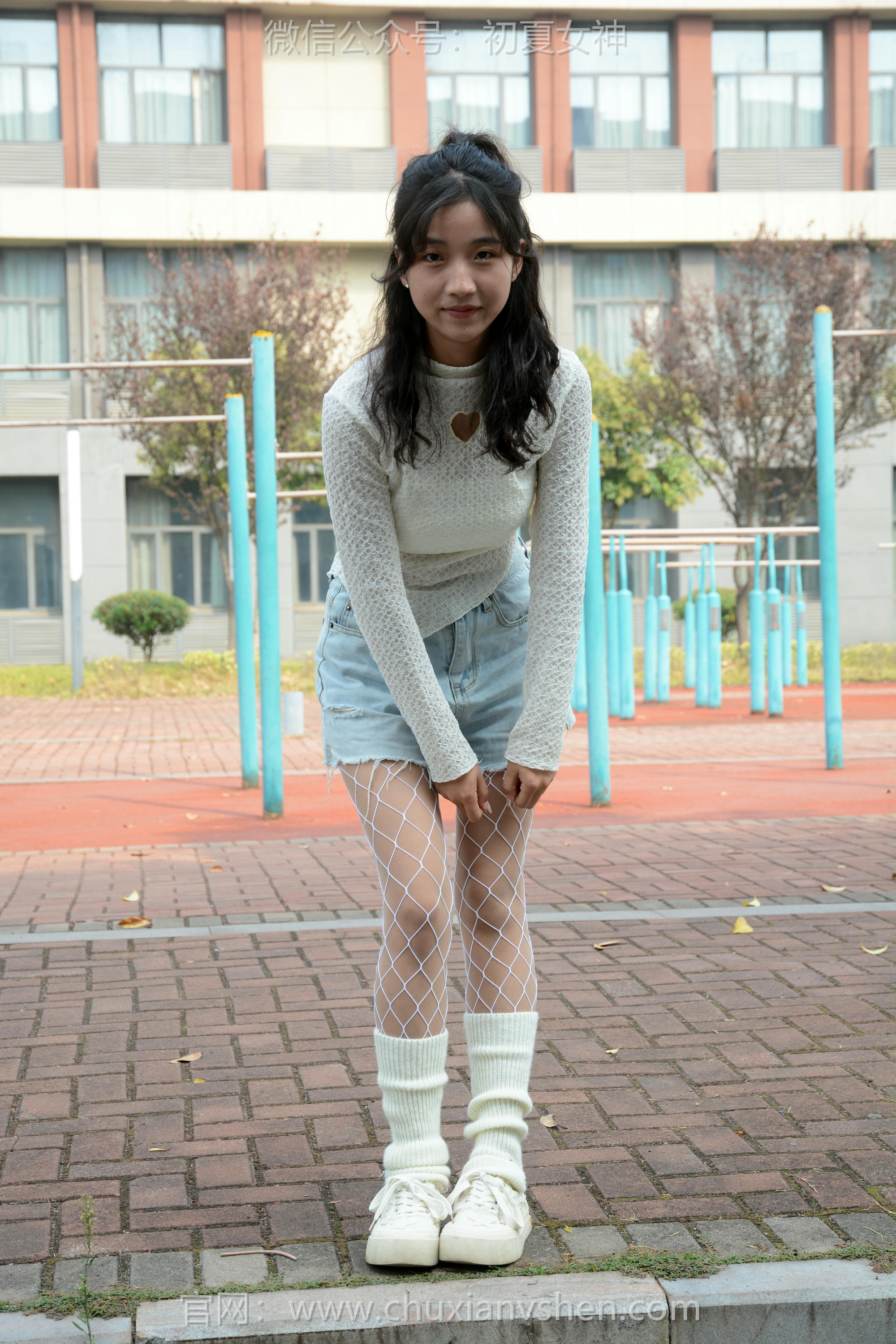 初夏女神 NO.097 点点 跟潮流风[140P+1V／4.91GB]_第4集