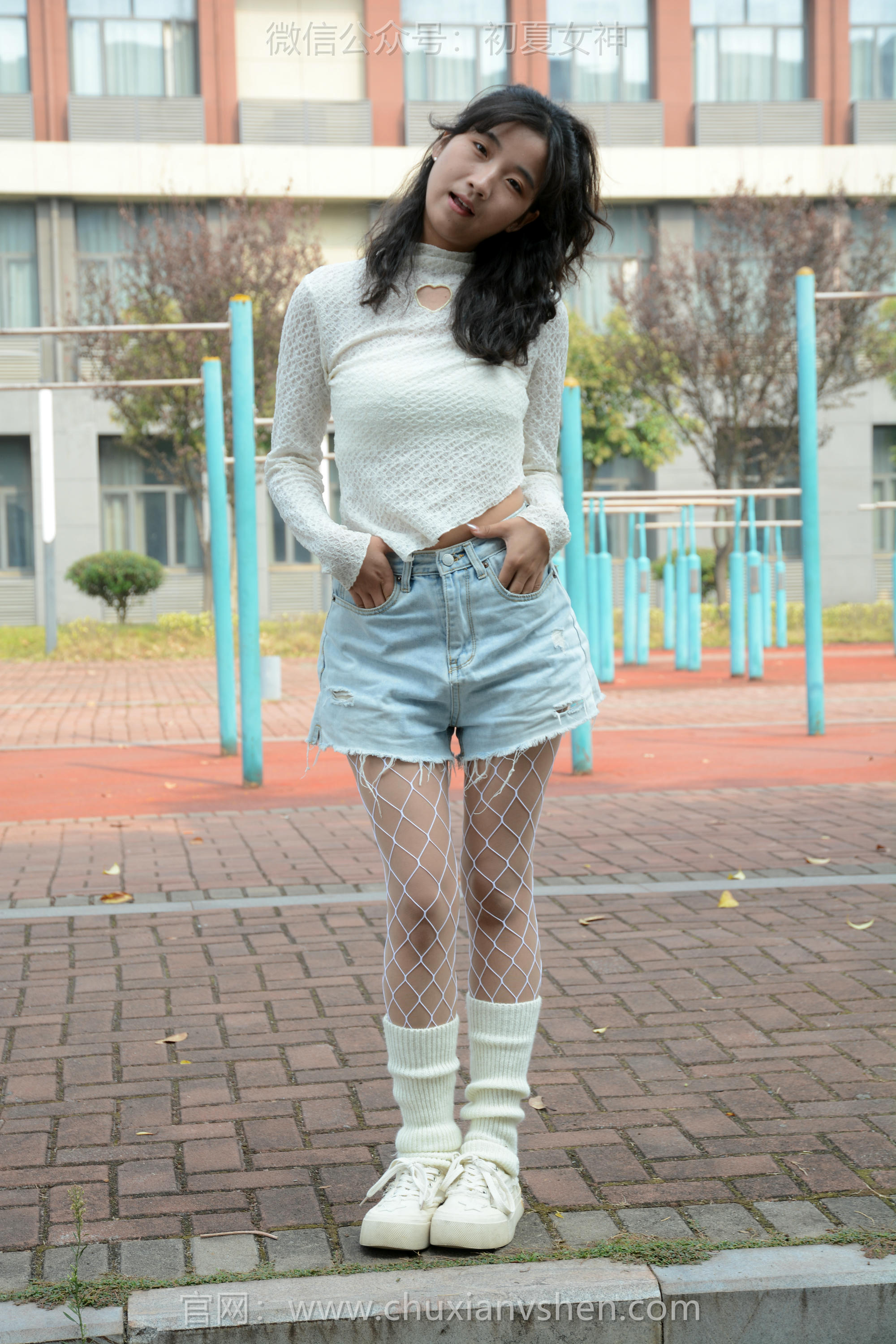 初夏女神 NO.097 点点 跟潮流风[140P+1V／4.91GB]_第4集