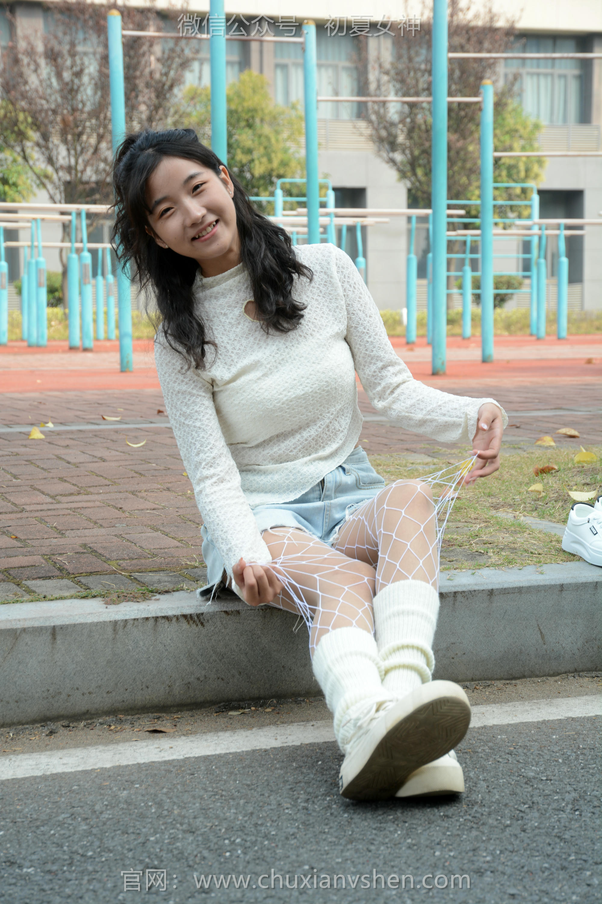 初夏女神 NO.097 点点 跟潮流风[140P+1V／4.91GB]_第4集