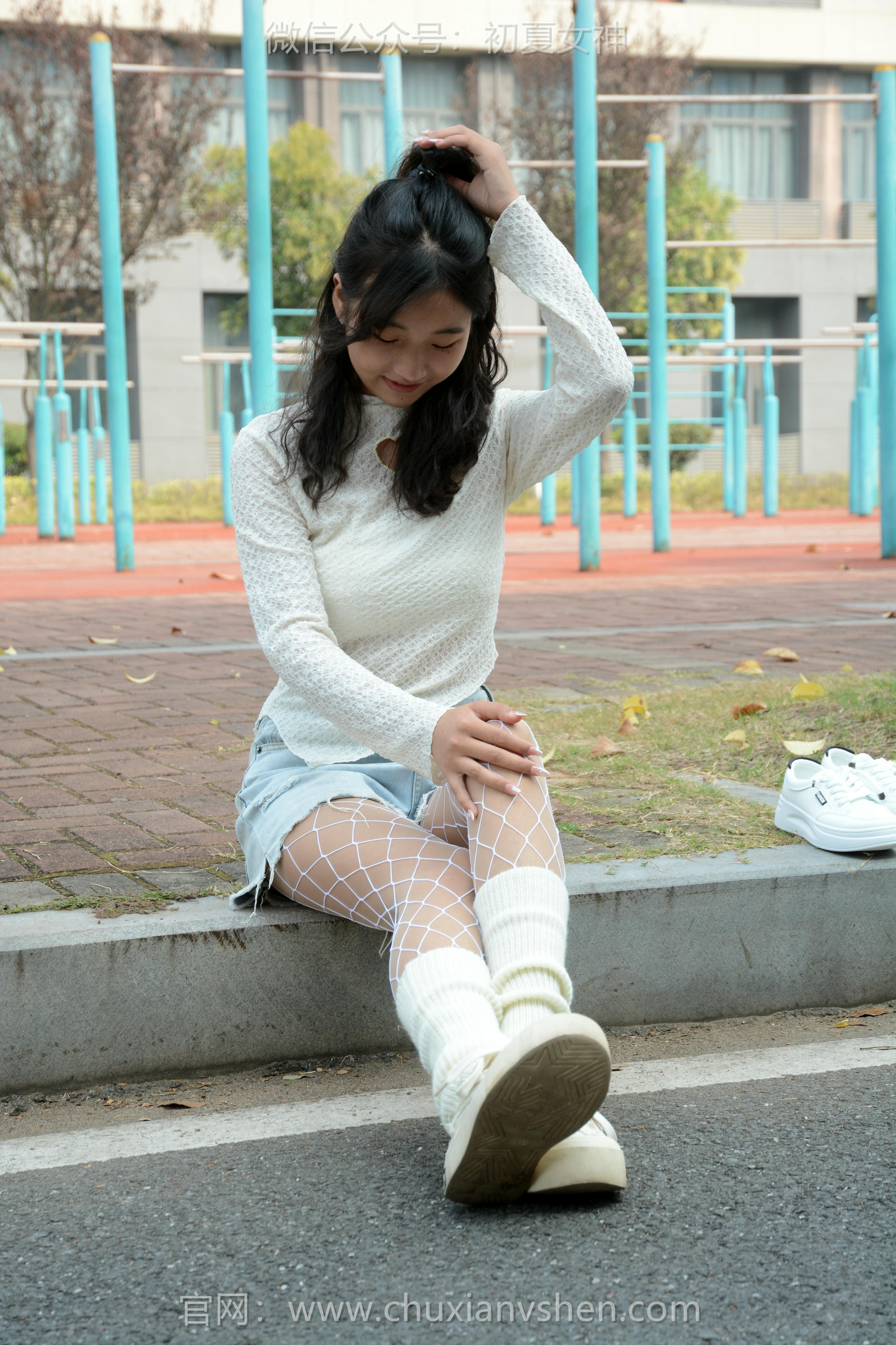 初夏女神 NO.097 点点 跟潮流风[140P+1V／4.91GB]_第4集