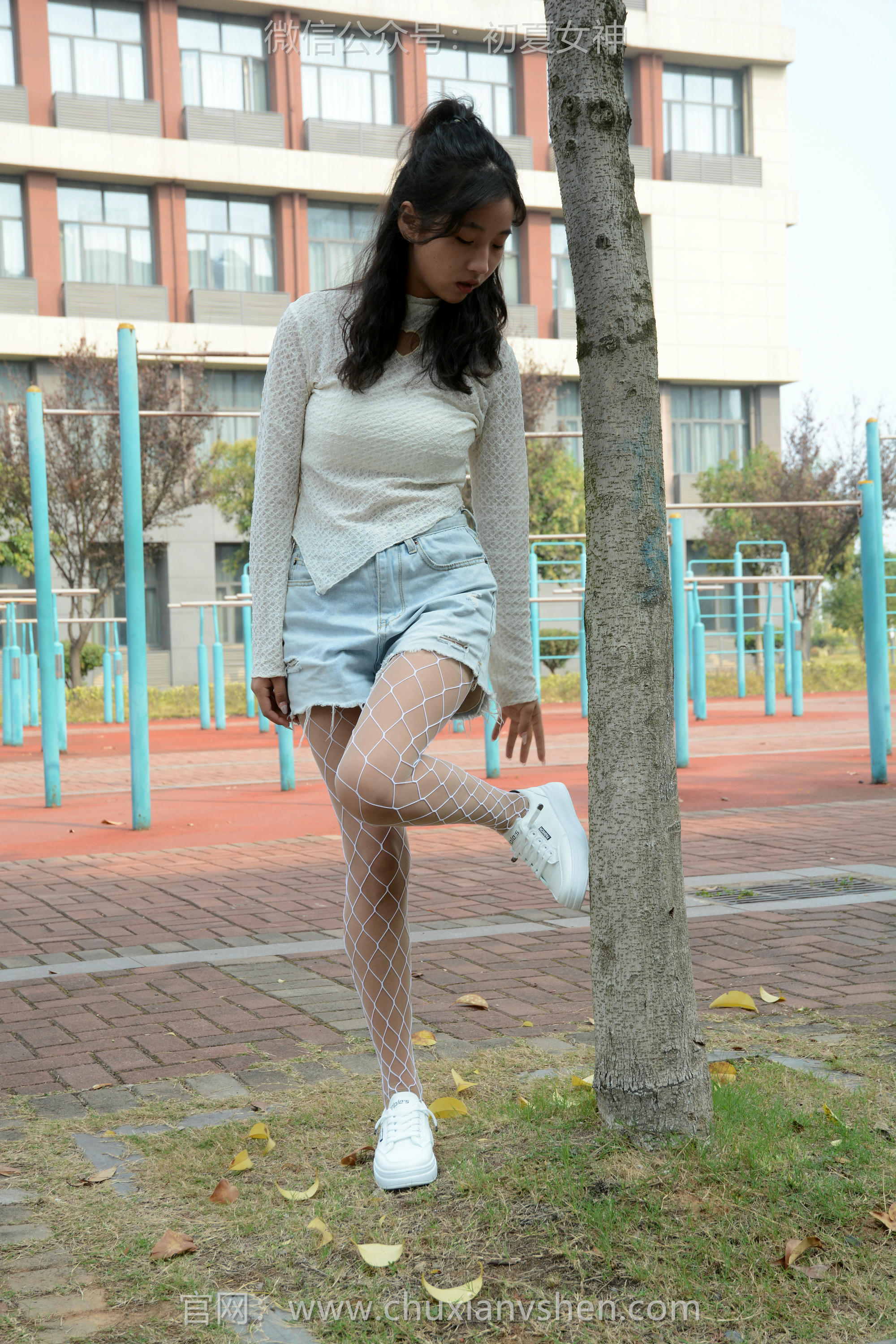 初夏女神 NO.097 点点 跟潮流风[140P+1V／4.91GB]_第5集