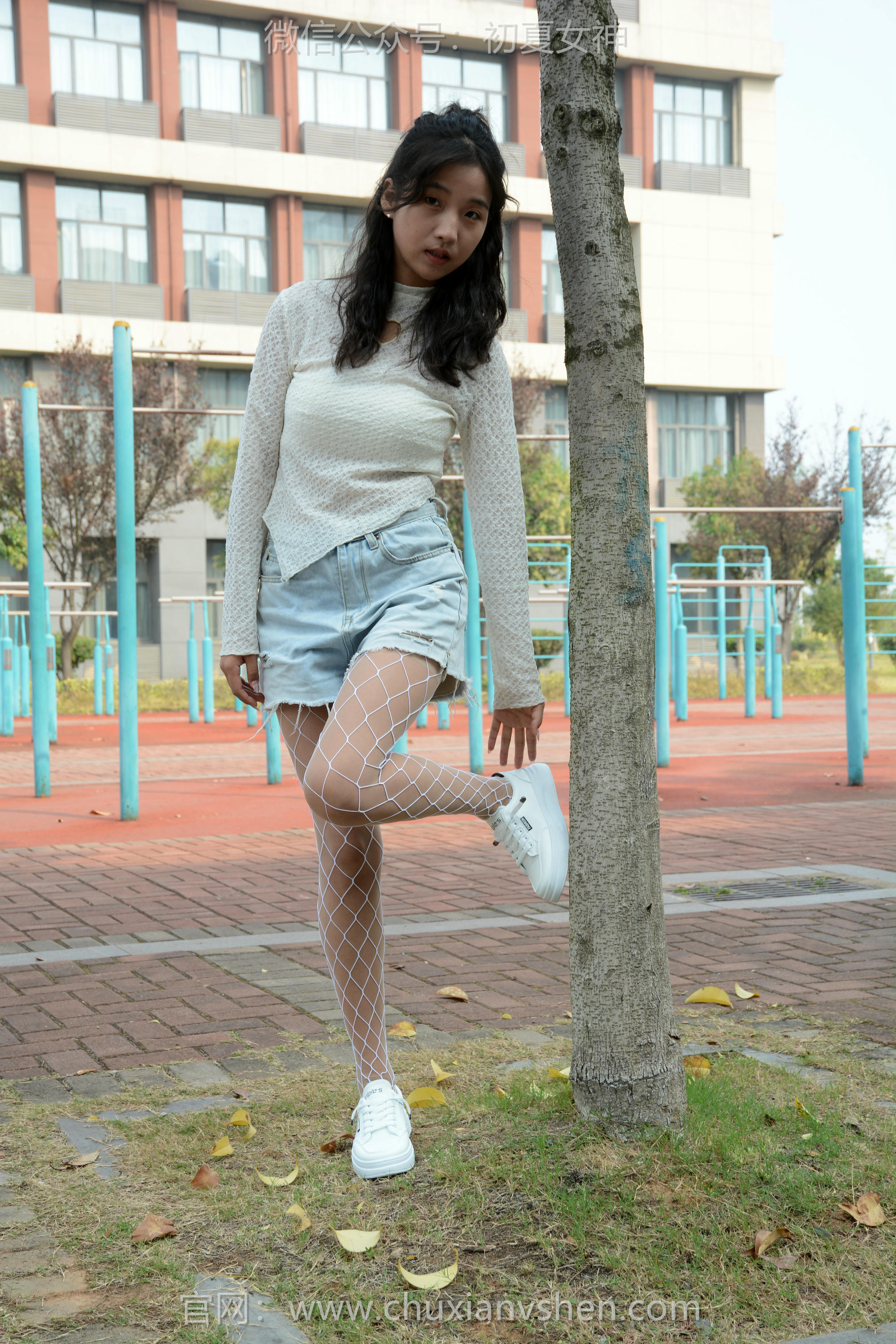 初夏女神 NO.097 点点 跟潮流风[140P+1V／4.91GB]_第5集