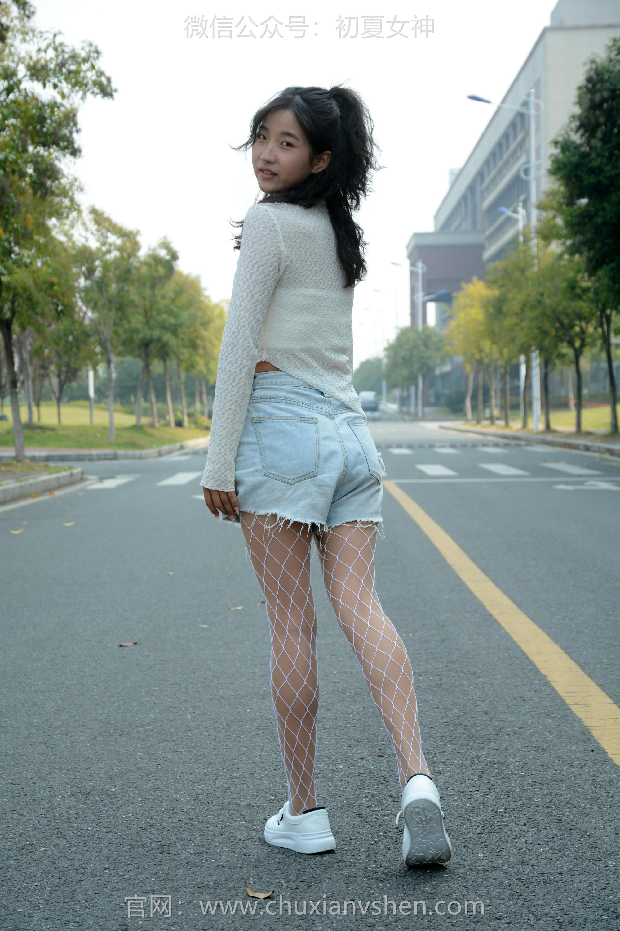 初夏女神 NO.097 点点 跟潮流风[140P+1V／4.91GB]_第5集