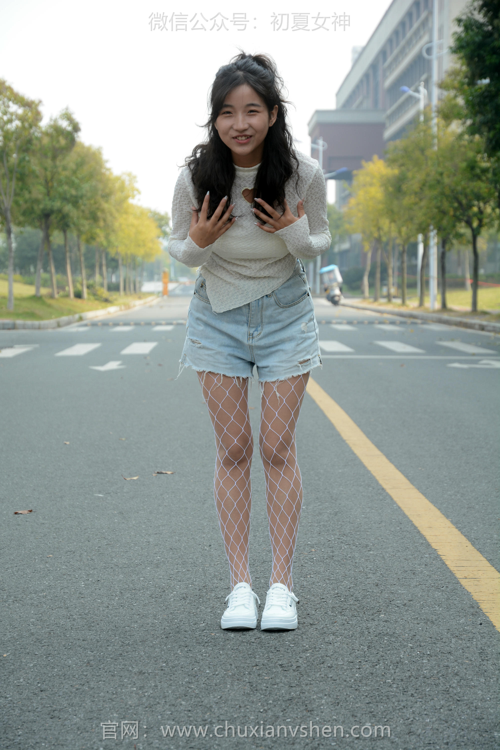 初夏女神 NO.097 点点 跟潮流风[140P+1V／4.91GB]_第5集