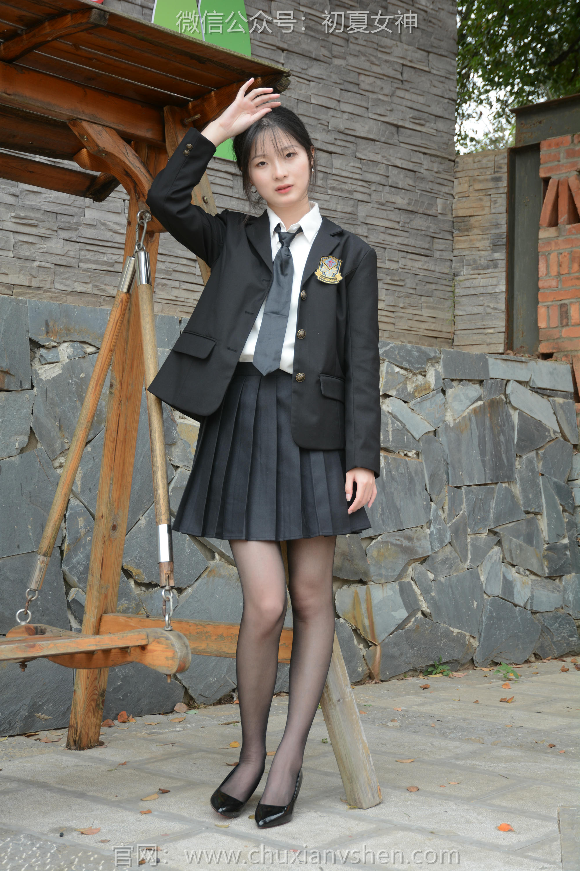 初夏女神 NO.098 安妮 西装小裙[140P+1V／4.95GB]_第1集