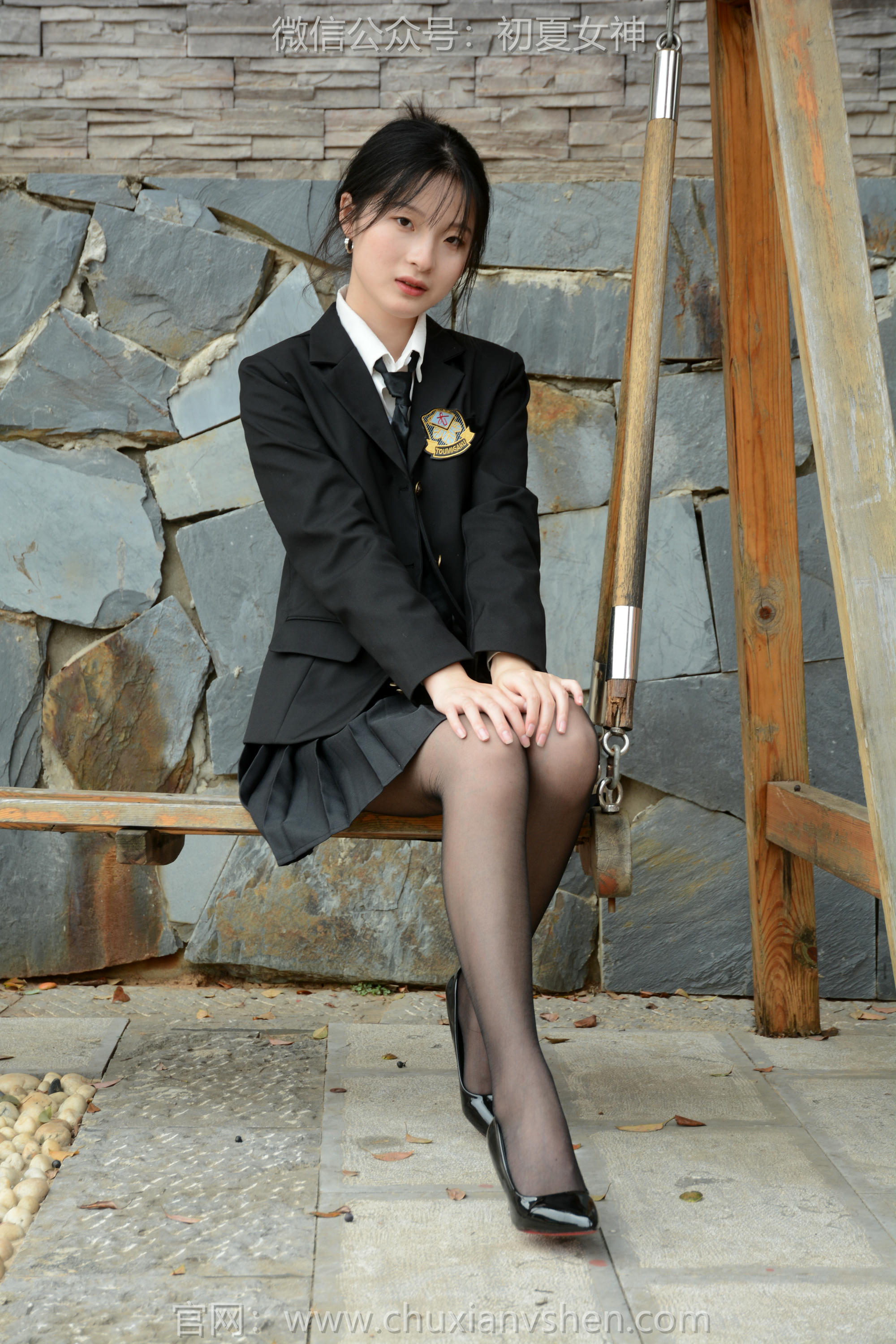 初夏女神 NO.098 安妮 西装小裙[140P+1V／4.95GB]_第1集