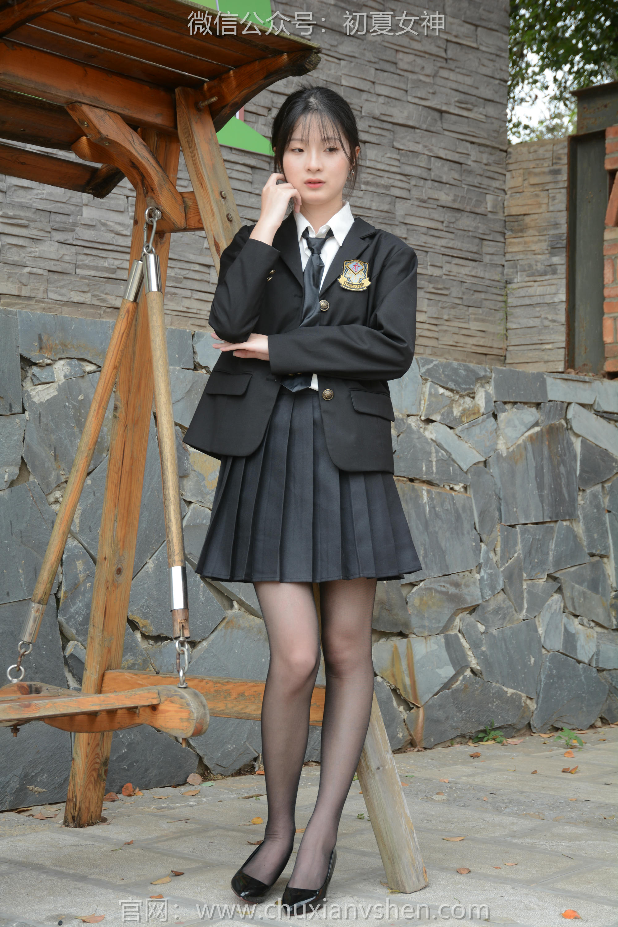 初夏女神 NO.098 安妮 西装小裙[140P+1V／4.95GB]_第1集