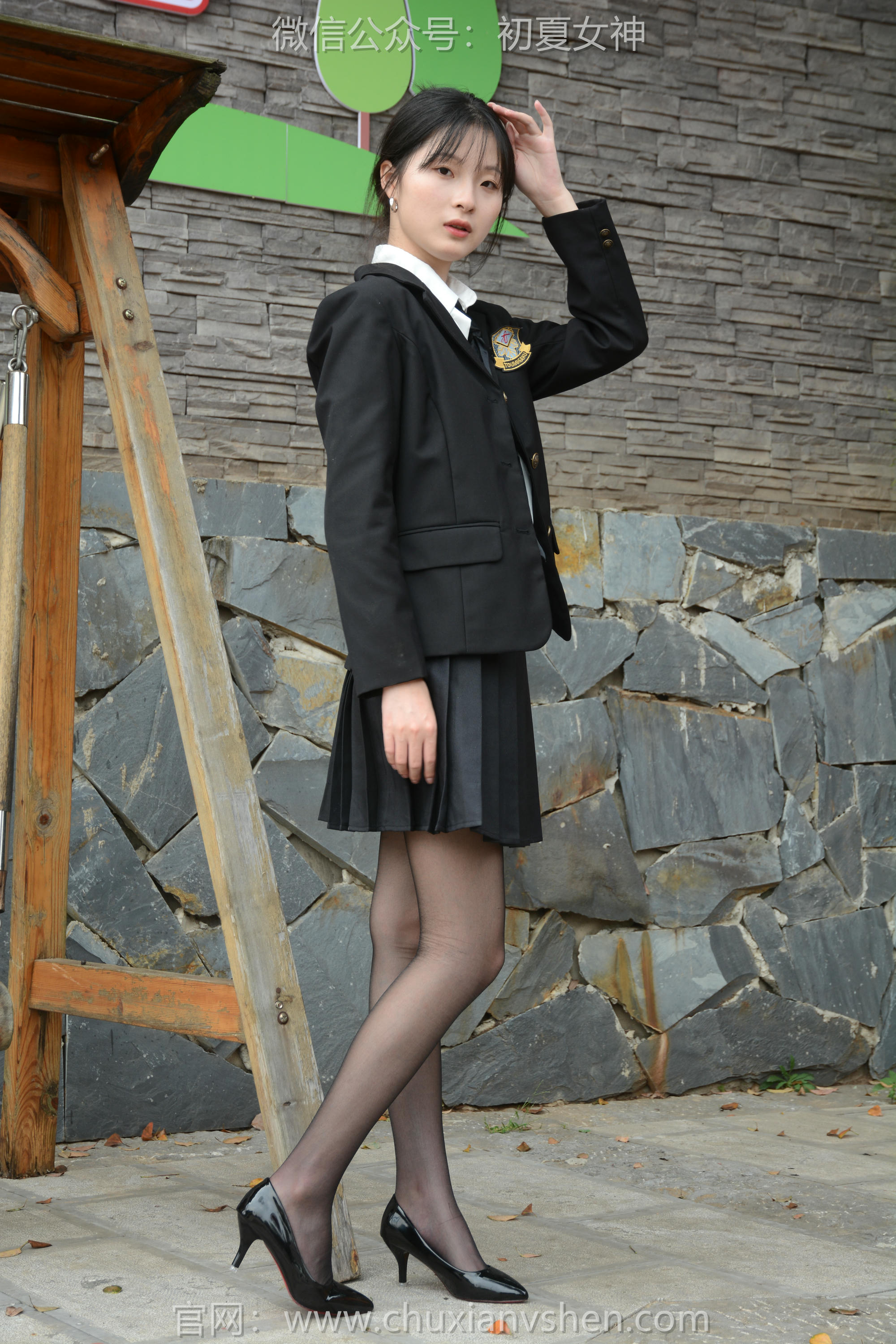 初夏女神 NO.098 安妮 西装小裙[140P+1V／4.95GB]_第1集