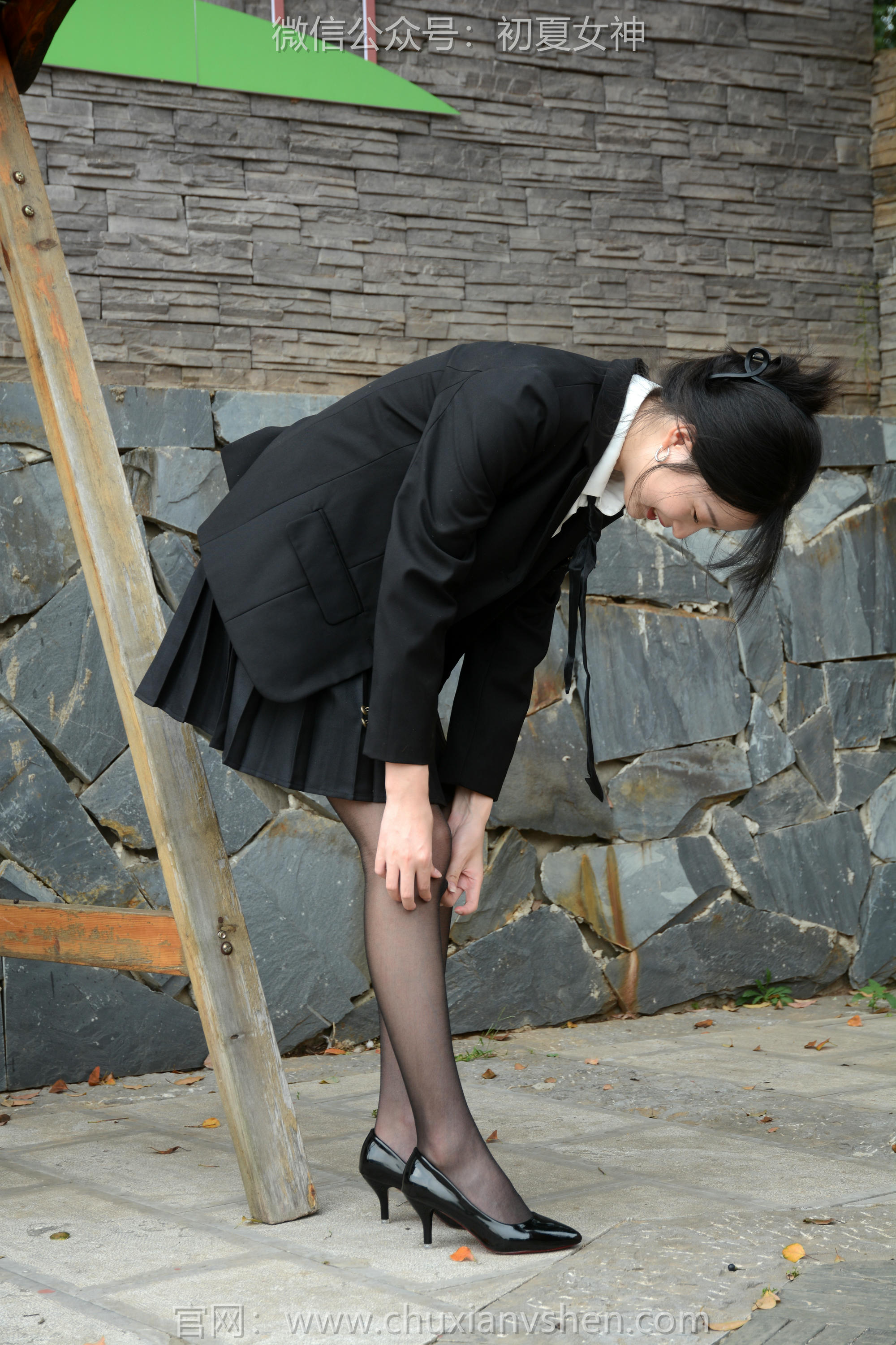 初夏女神 NO.098 安妮 西装小裙[140P+1V／4.95GB]_第2集