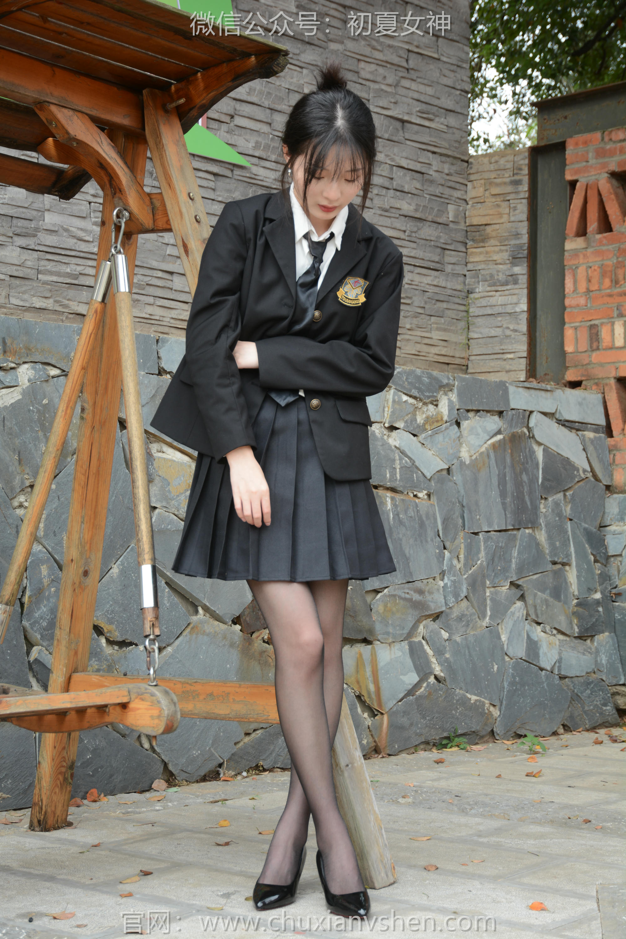 初夏女神 NO.098 安妮 西装小裙[140P+1V／4.95GB]_第1集