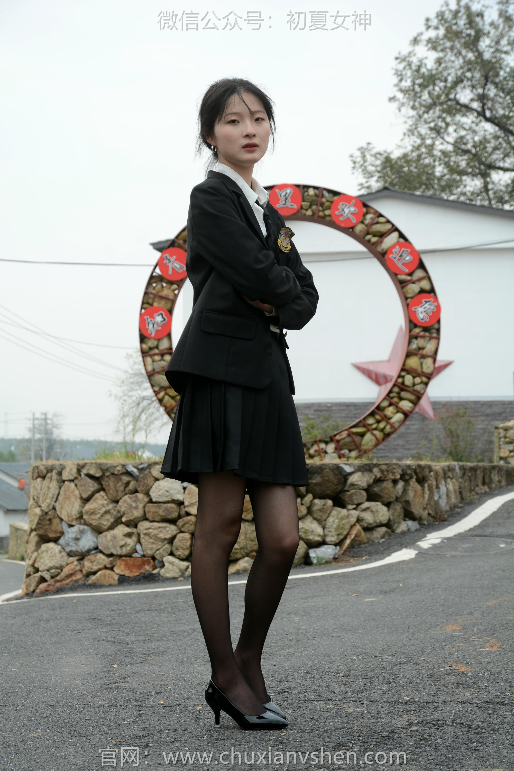 初夏女神 NO.098 安妮 西装小裙[140P+1V／4.95GB]_第2集